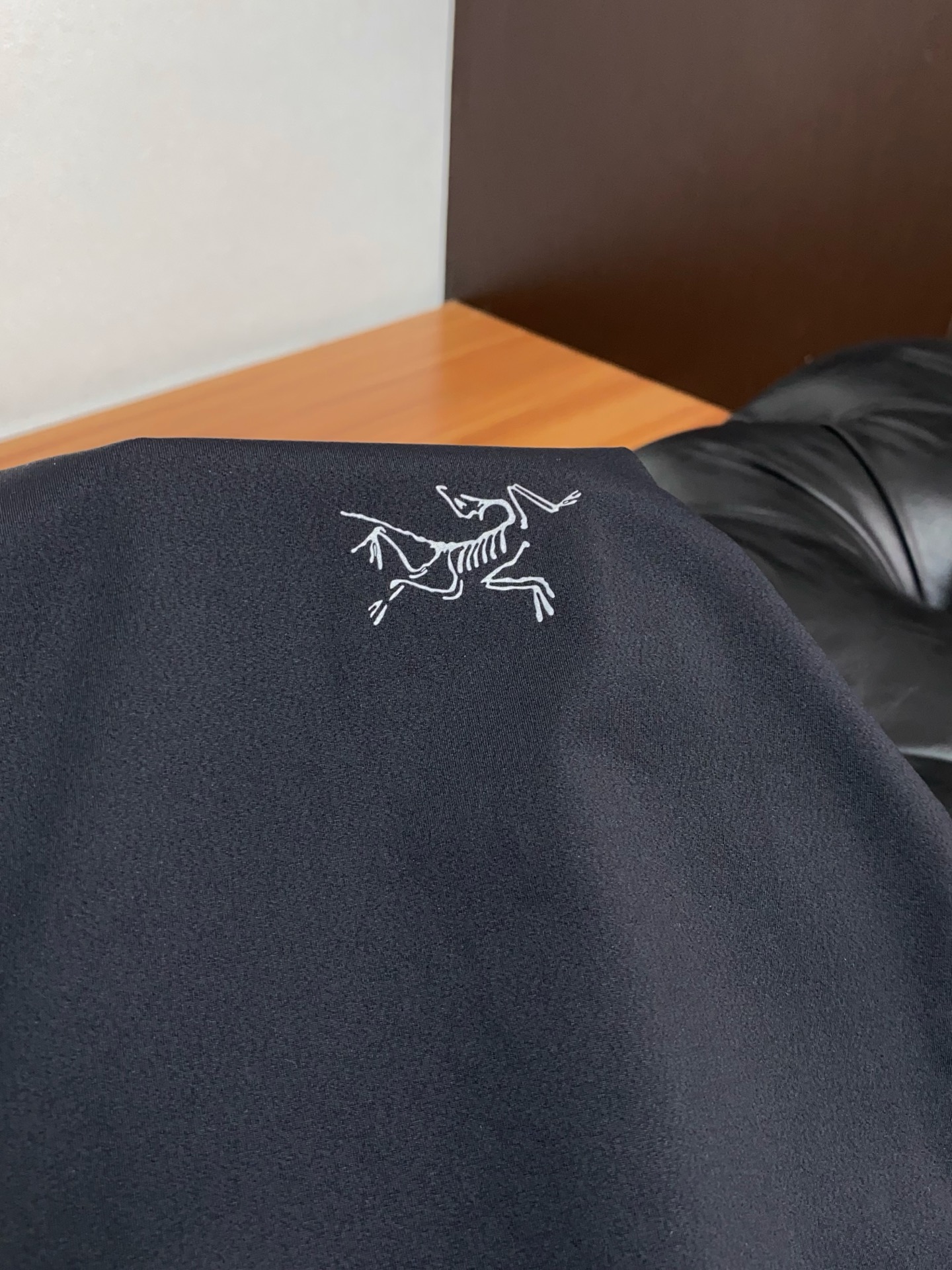 始祖鸟 26SS春夏新款 纯棉质圆领短袖 男士基础款纯白专柜短袖T恤衫！贸易公司渠道稀出，同步官网发售！