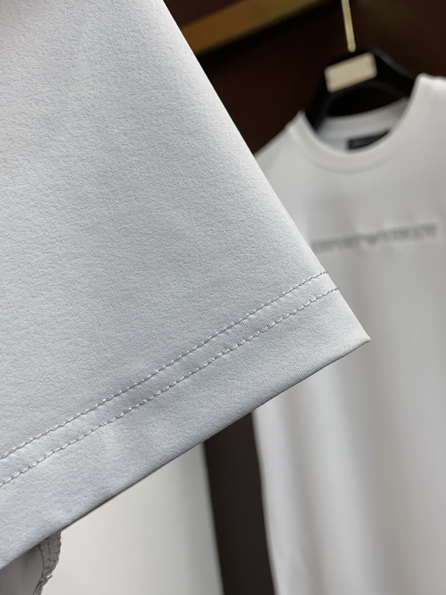 始祖鸟 26SS春夏新款 纯棉质圆领短袖 男士基础款纯白专柜短袖T恤衫！贸易公司渠道稀出，同步官网发售！