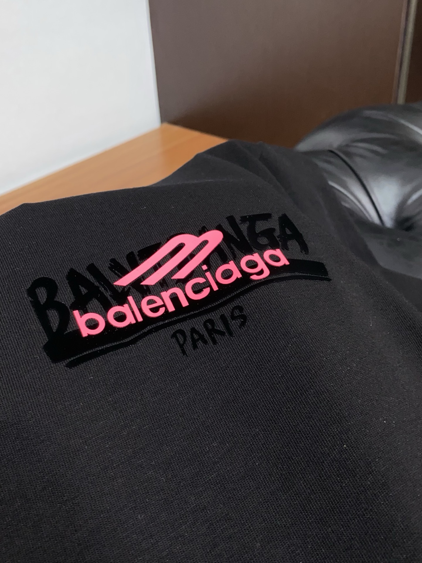 巴黎世家 26SS春夏新款 纯棉质圆领短袖 男士基础款纯白专柜短袖T恤衫！贸易公司渠道稀出，同步官网发售