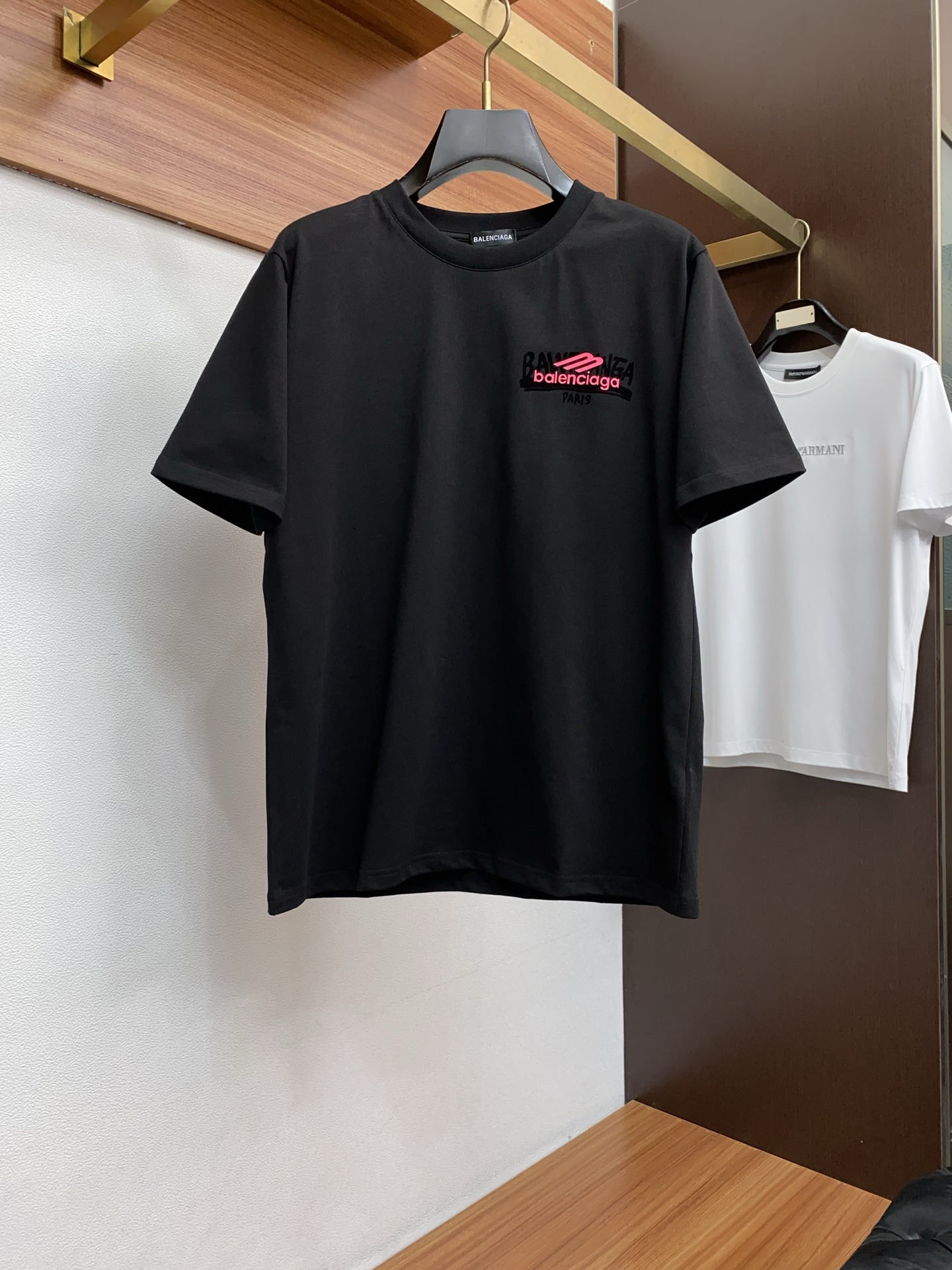 巴黎世家 26SS春夏新款 纯棉质圆领短袖 男士基础款纯白专柜短袖T恤衫！贸易公司渠道稀出，同步官网发售