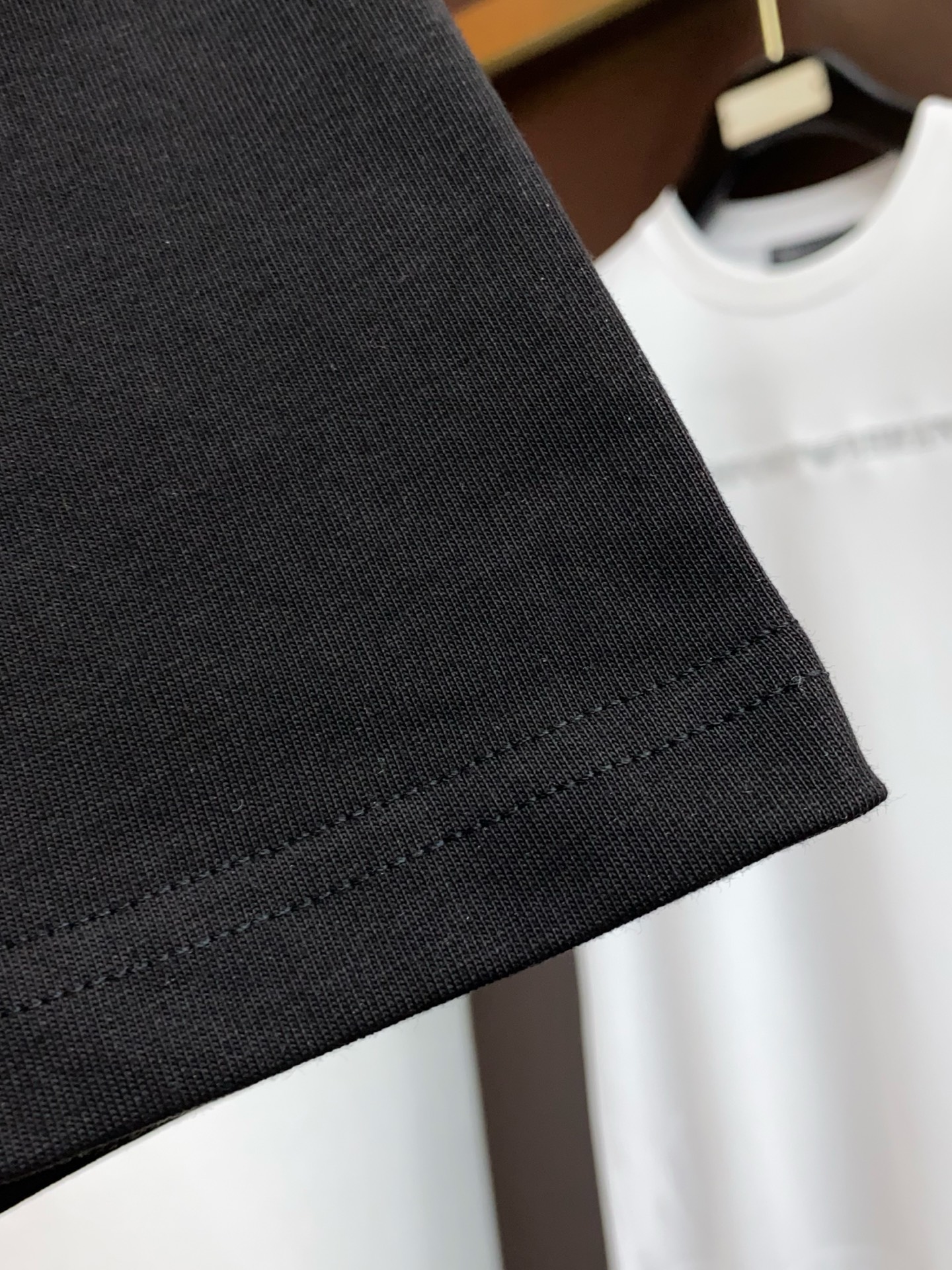 巴黎世家 26SS春夏新款 纯棉质圆领短袖 男士基础款纯白专柜短袖T恤衫！贸易公司渠道稀出，同步官网发售