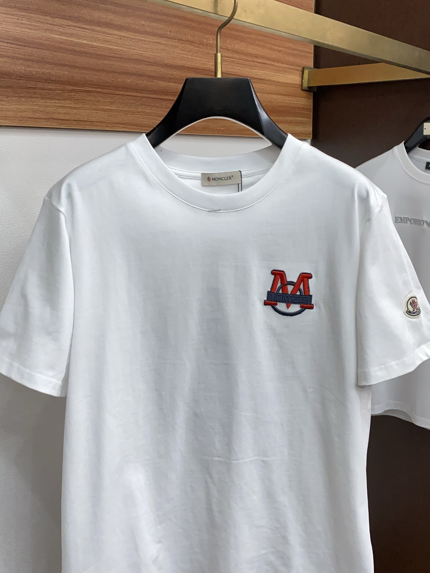 蒙口 26SS春夏新款 纯棉质圆领短袖 男士基础款纯白专柜短袖T恤衫！贸易公司渠道稀出，同步官网发售！基