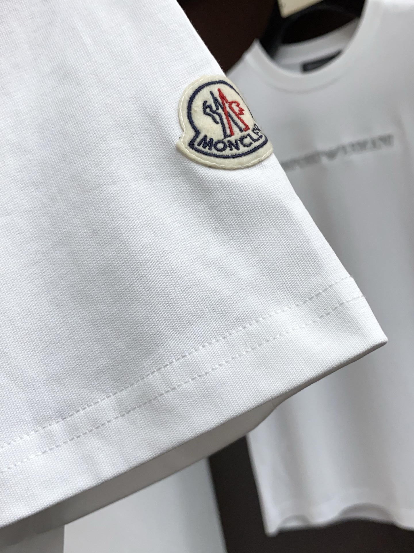蒙口 26SS春夏新款 纯棉质圆领短袖 男士基础款纯白专柜短袖T恤衫！贸易公司渠道稀出，同步官网发售！基