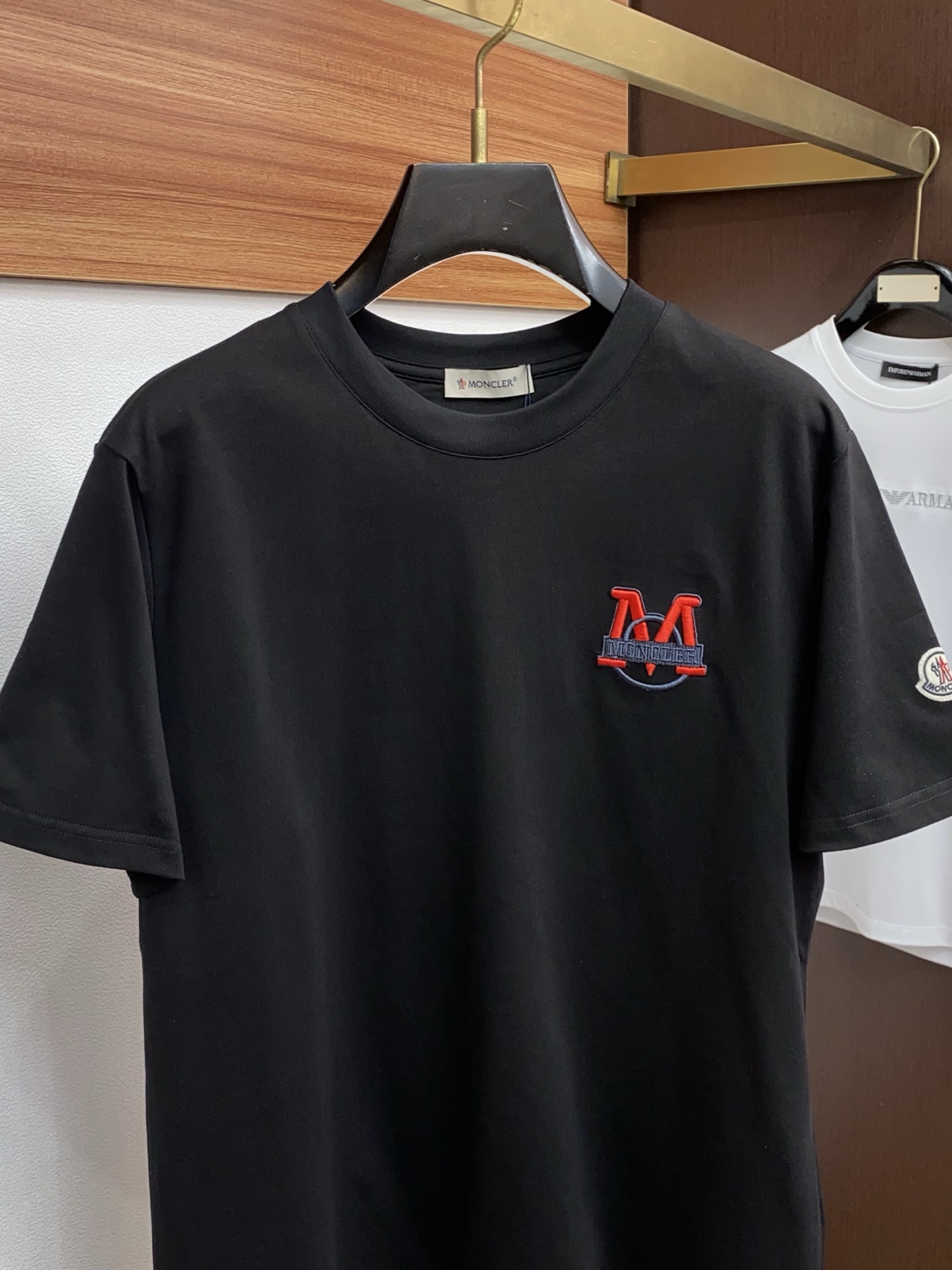 蒙口 26SS春夏新款 纯棉质圆领短袖 男士基础款纯白专柜短袖T恤衫！贸易公司渠道稀出，同步官网发售！基