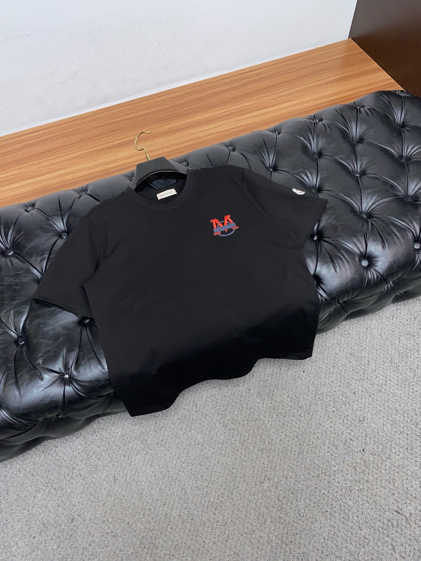 蒙口 26SS春夏新款 纯棉质圆领短袖 男士基础款纯白专柜短袖T恤衫！贸易公司渠道稀出，同步官网发售！基