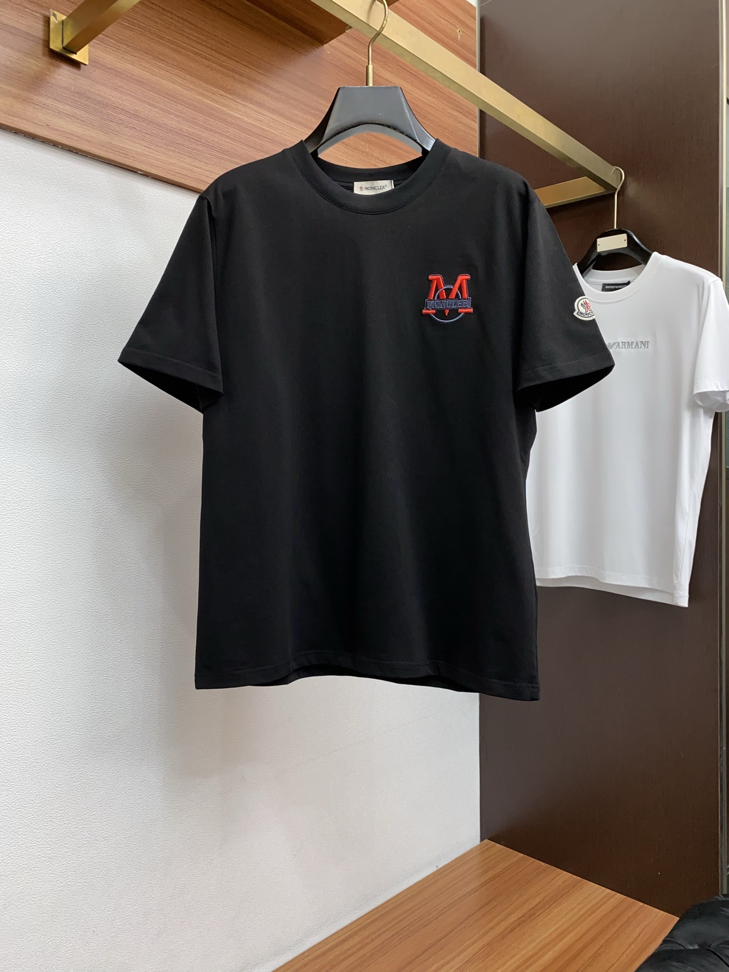 蒙口 26SS春夏新款 纯棉质圆领短袖 男士基础款纯白专柜短袖T恤衫！贸易公司渠道稀出，同步官网发售！基