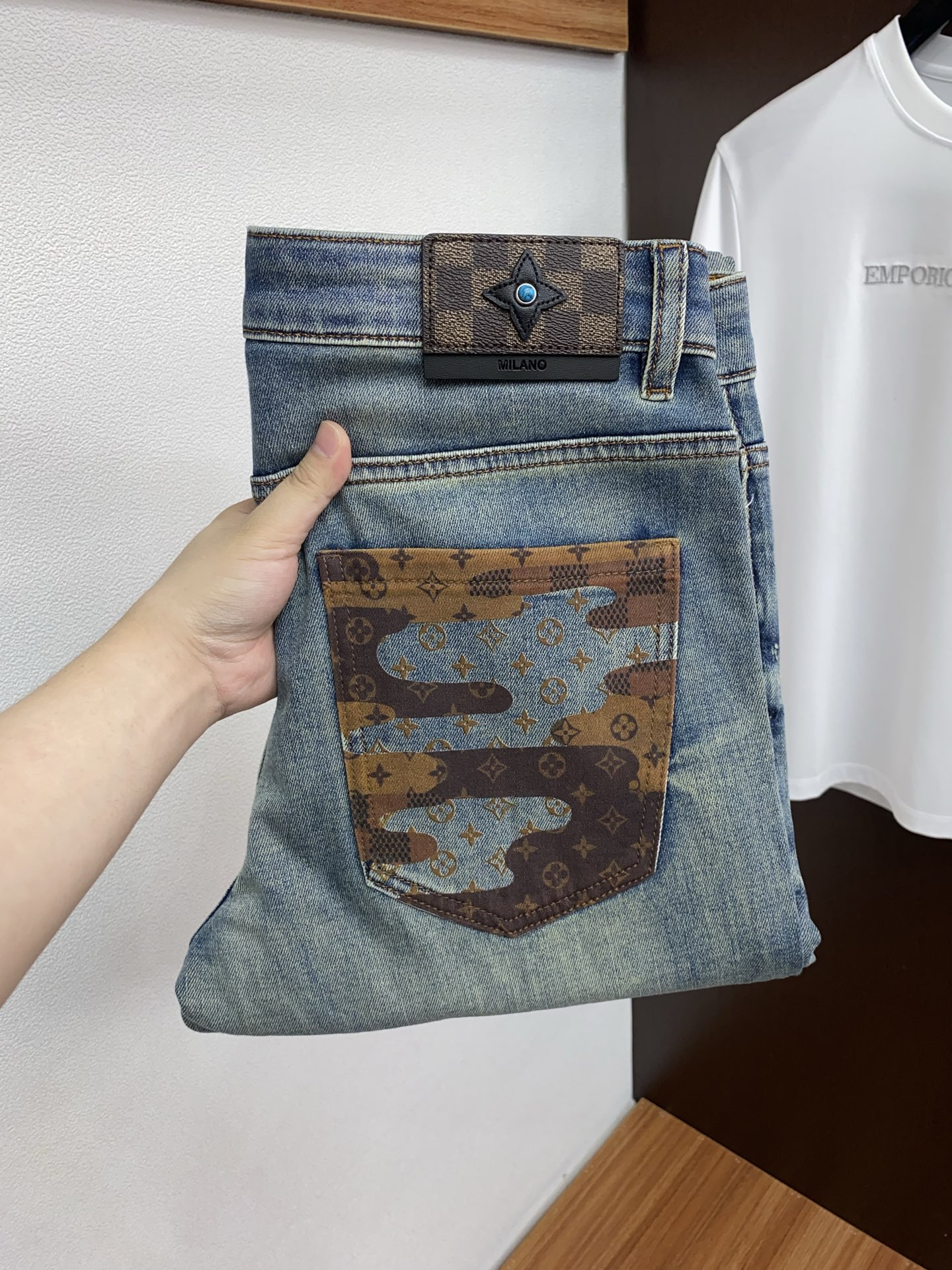 1v路易威登 高端定制、2026早春最新款牛仔裤 柜台同步发售 原版定制复刻 客供五金辅料 原单品质 进