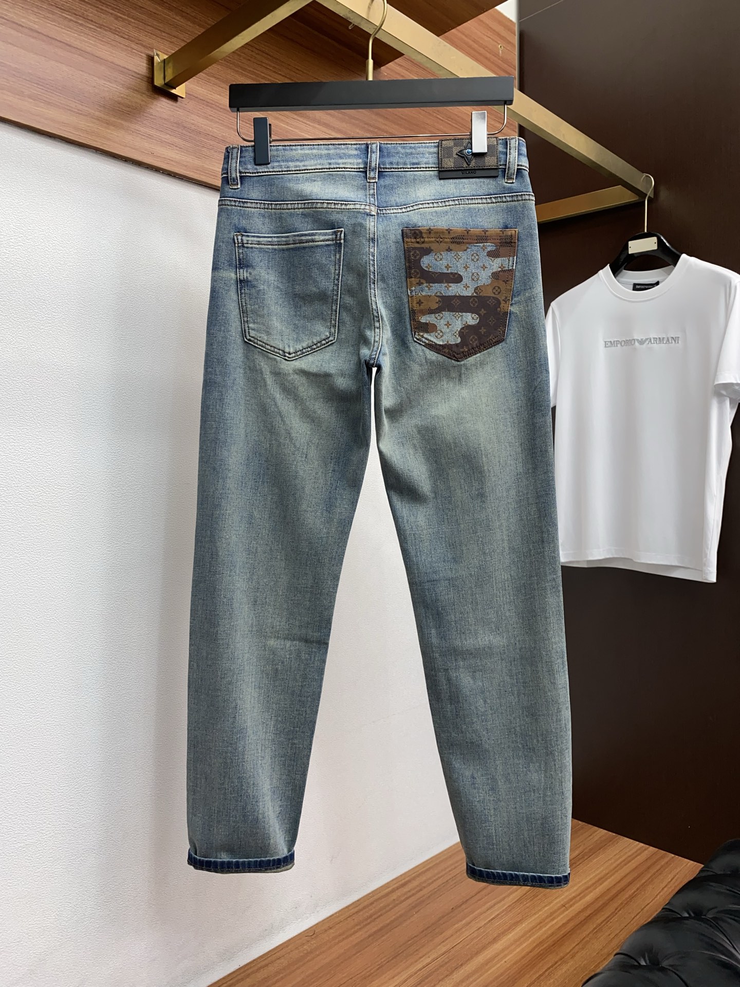 1v路易威登 高端定制、2026早春最新款牛仔裤 柜台同步发售 原版定制复刻 客供五金辅料 原单品质 进