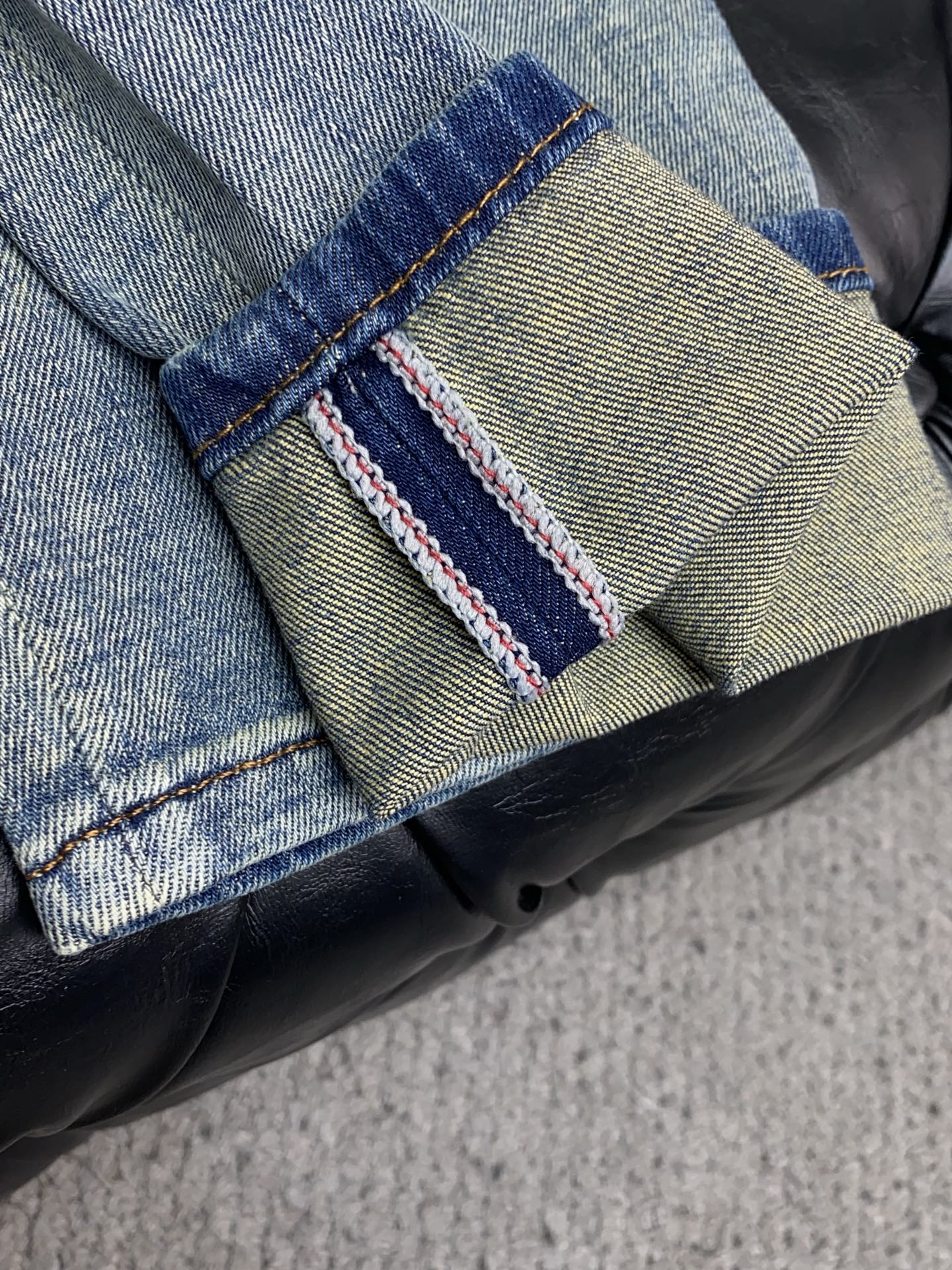 1v路易威登 高端定制、2026早春最新款牛仔裤 柜台同步发售 原版定制复刻 客供五金辅料 原单品质 进