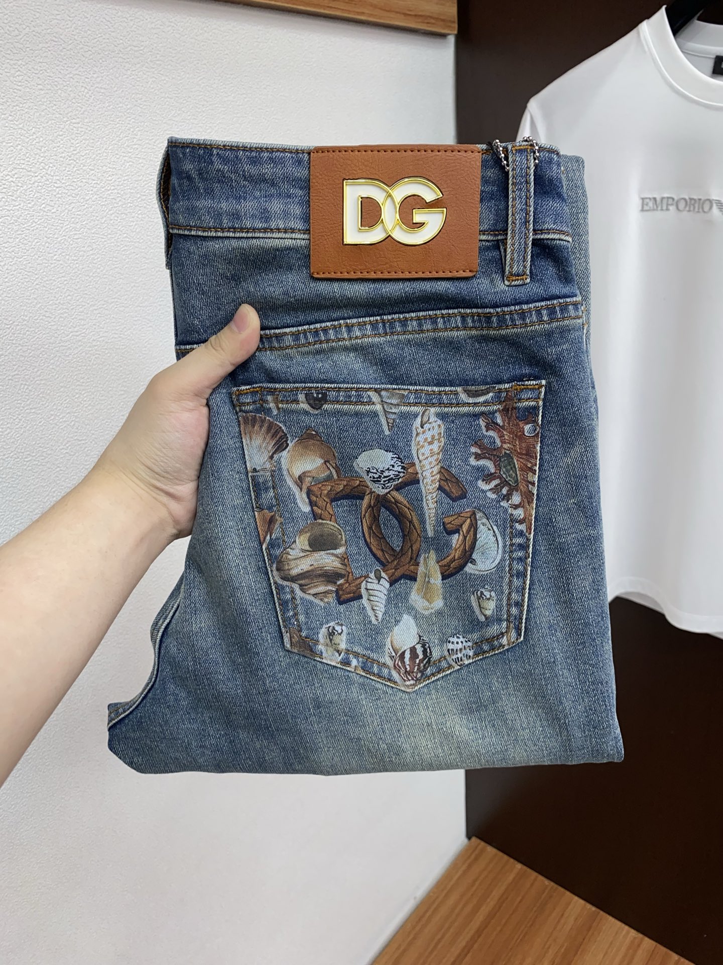 DG 高端定制、2026早春最新款牛仔裤 柜台同步发售 原版定制复刻 客供五金辅料 原单品质 进口牛仔面