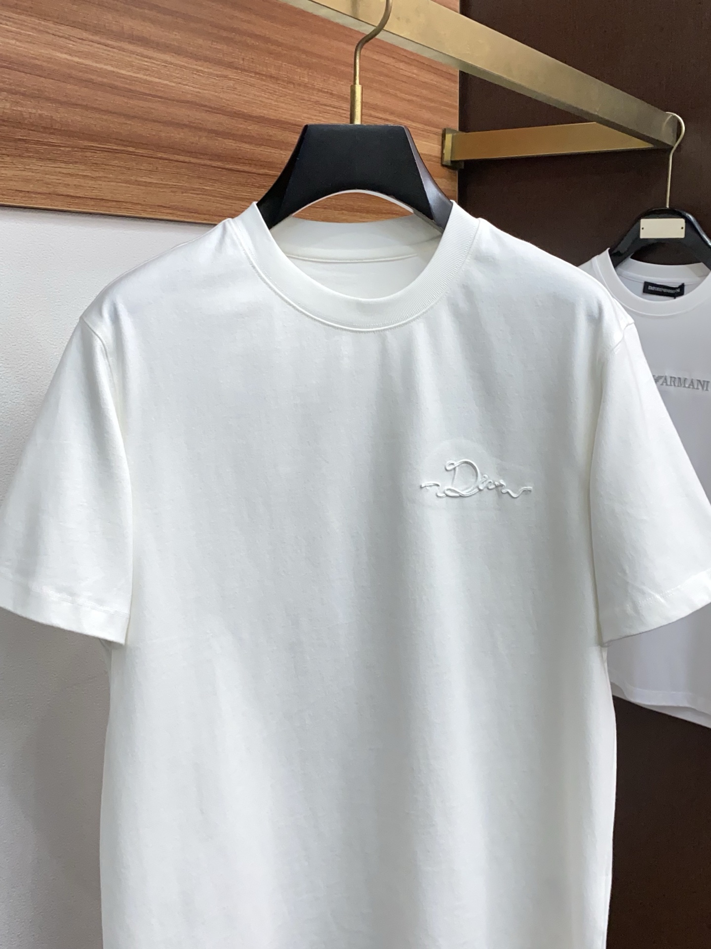 迪奥 2026新款AW新品，时尚休闲打短袖 专柜同步有售，定制长绒棉面料，工艺极度复杂，视觉相当雅致时髦