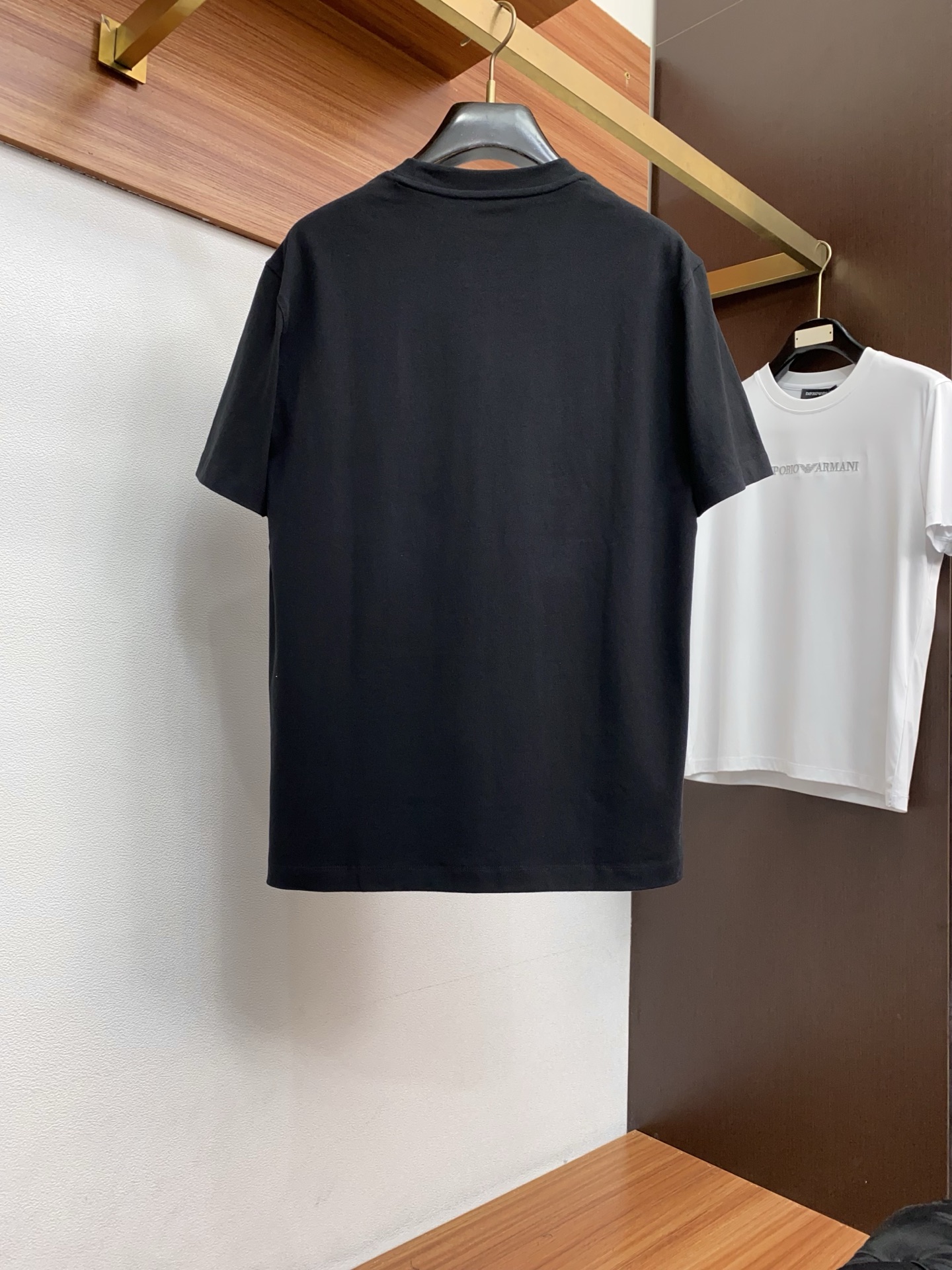 迪奥 2026新款AW新品，时尚休闲打短袖 专柜同步有售，定制长绒棉面料，工艺极度复杂，视觉相当雅致时髦