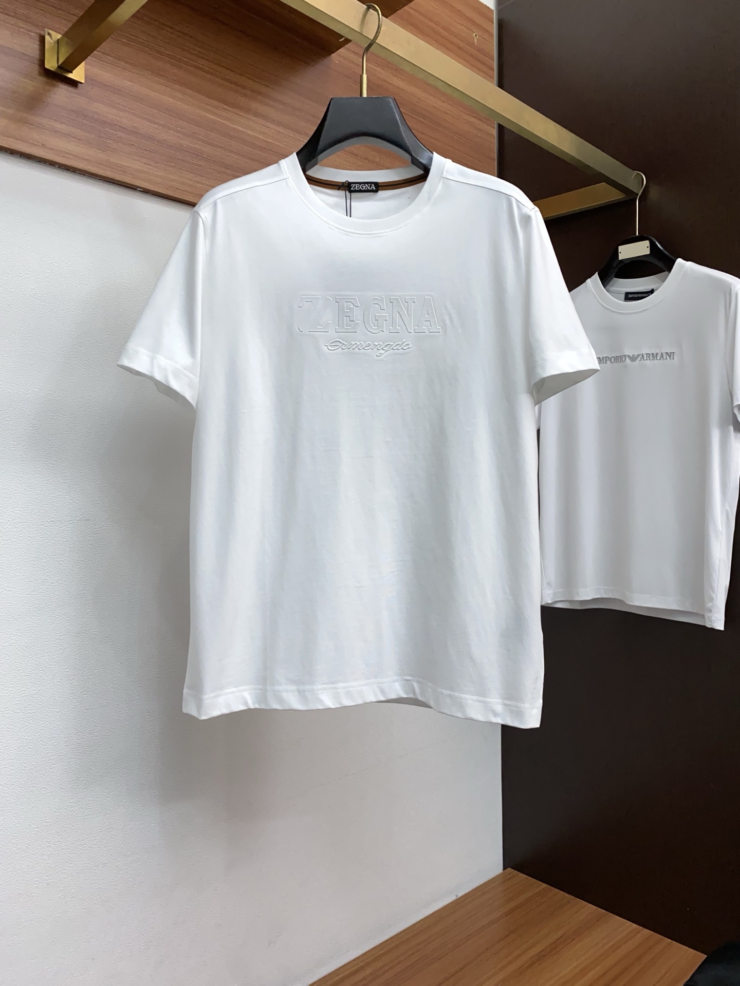 제냐 남성 반팔 26SS 49676