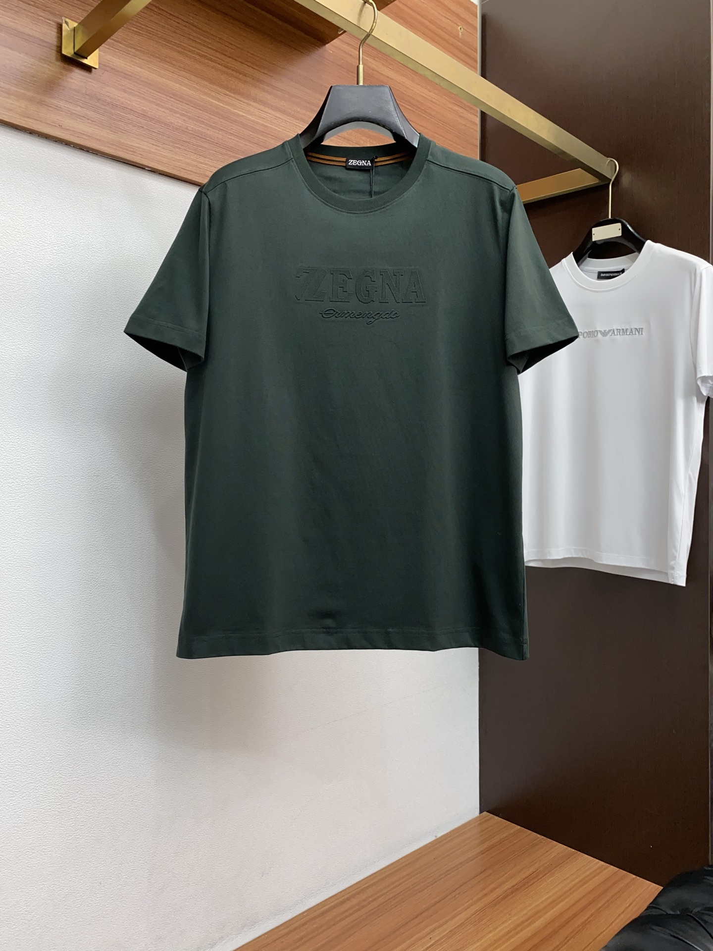 제냐 남성 반팔 26SS 49677