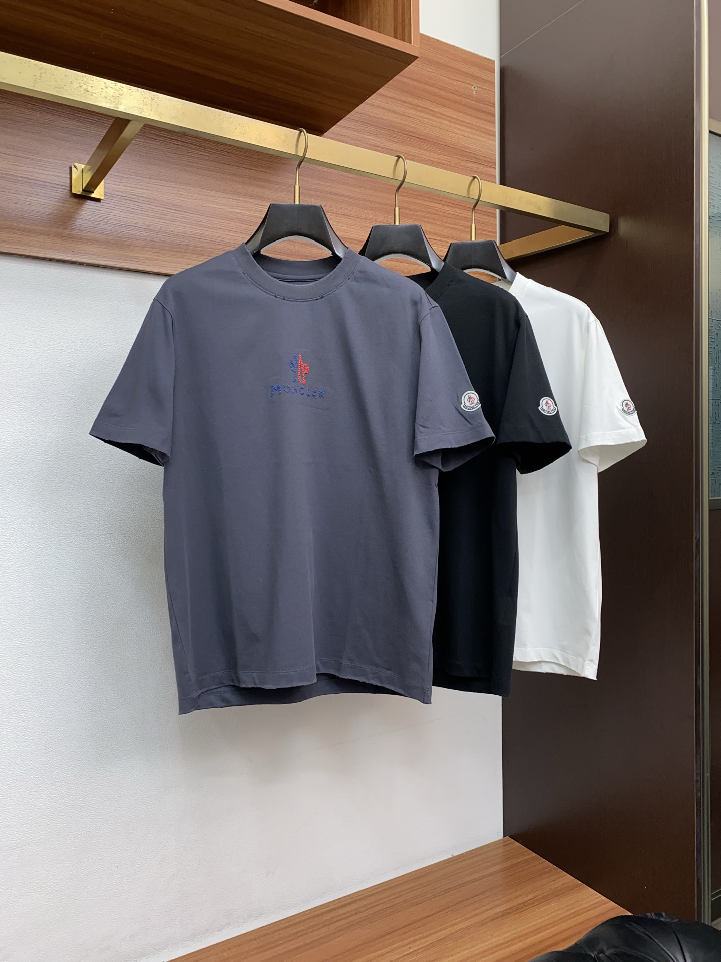 몽클레어 코튼 반팔 티셔츠 2026 AW 1584 상세 이미지 9