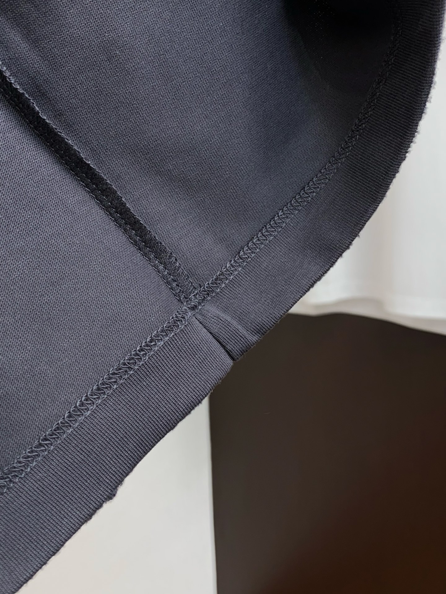 몽클레어 코튼 반팔 티셔츠 2026 AW 1584 상세 이미지 6