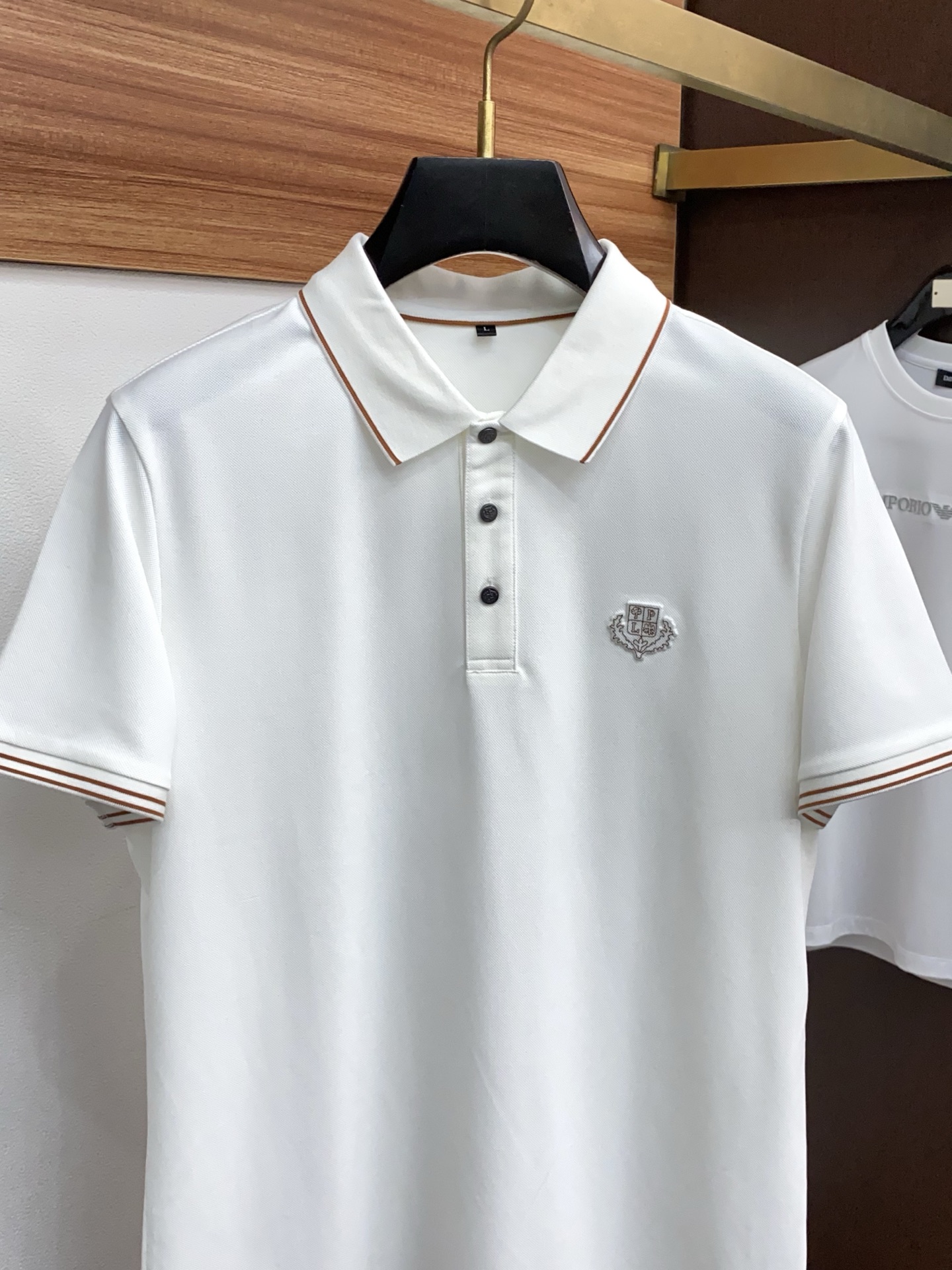 Loro Piana 诺悠翩雅 2026s经典时尚翻领 Polo衫短袖 ，贸易公司渠道订单，简约大气，时