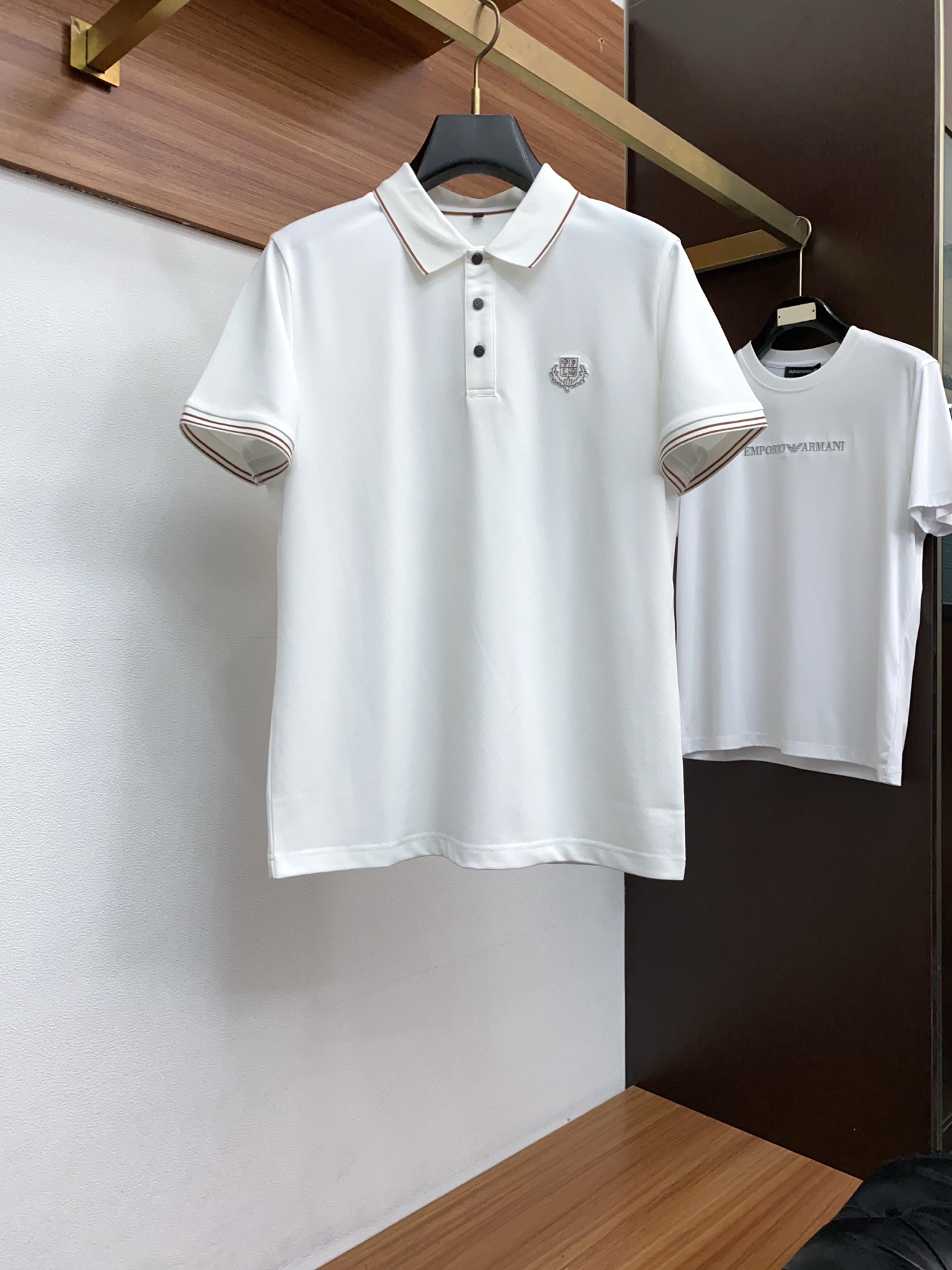 Loro Piana 诺悠翩雅 2026s经典时尚翻领 Polo衫短袖 ，贸易公司渠道订单，简约大气，时