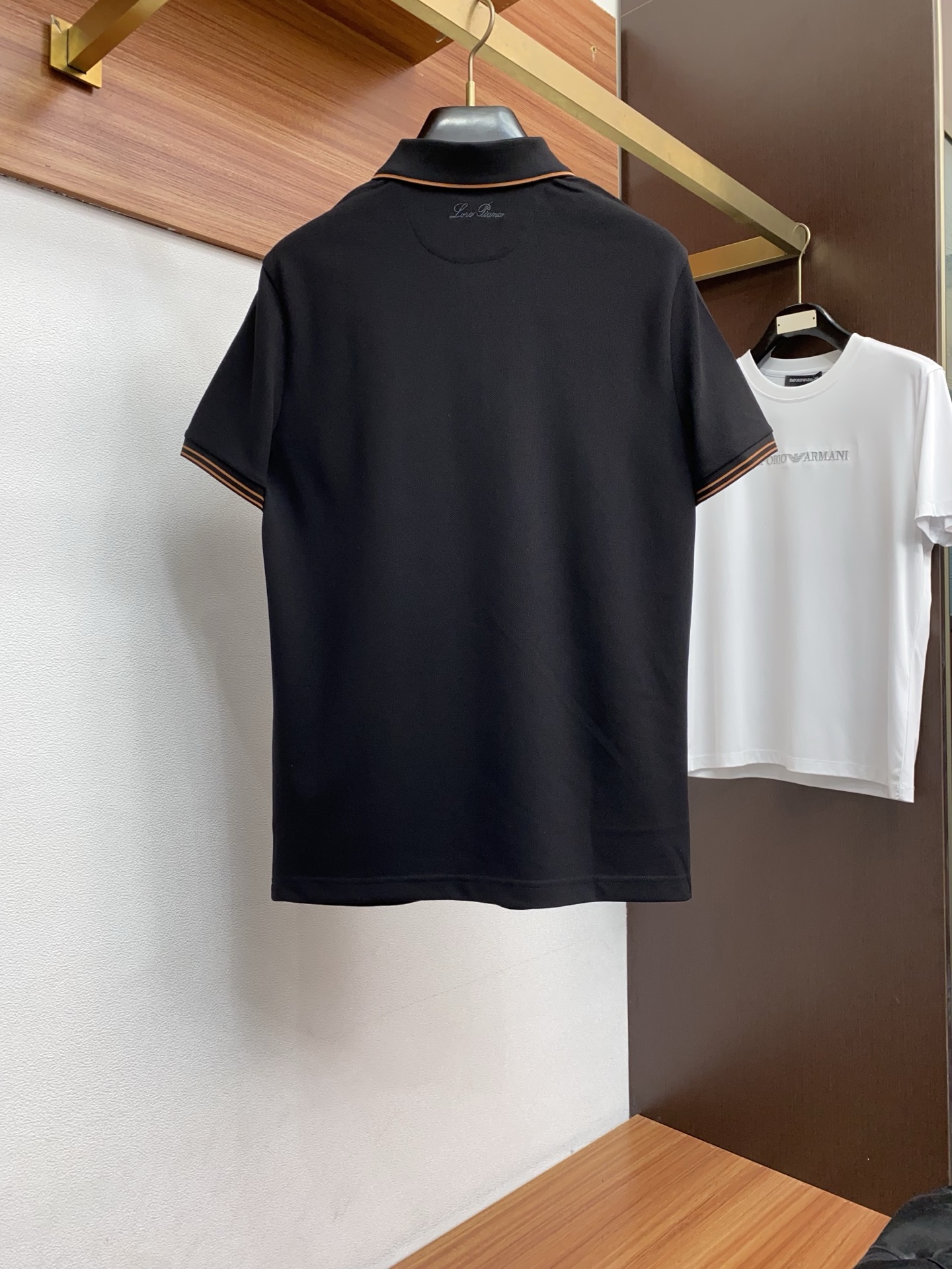 Loro Piana 诺悠翩雅 2026s经典时尚翻领 Polo衫短袖 ，贸易公司渠道订单，简约大气，时