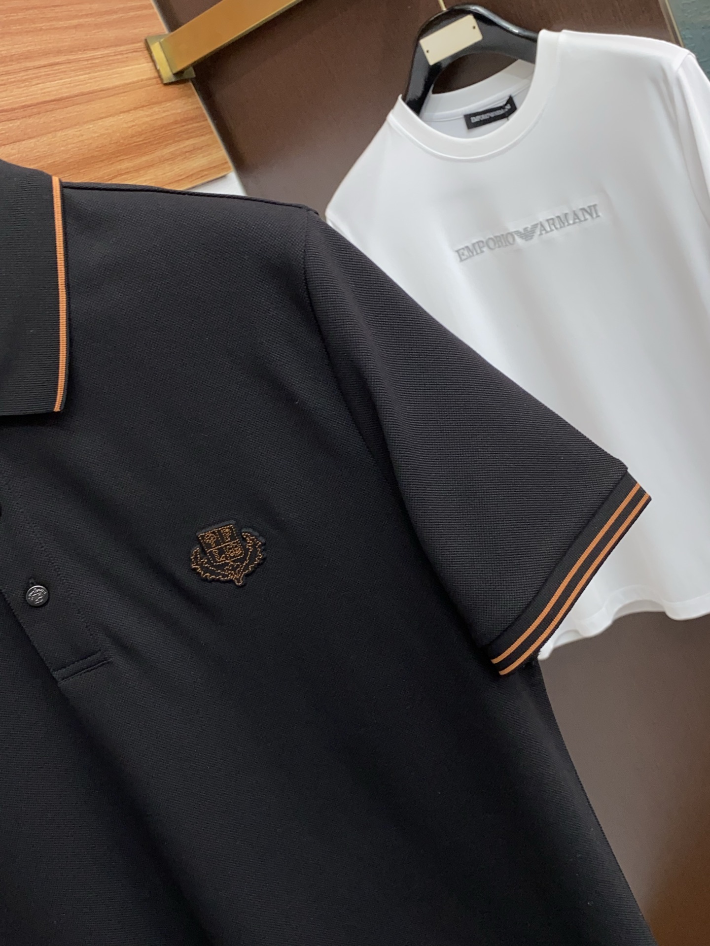 Loro Piana 诺悠翩雅 2026s经典时尚翻领 Polo衫短袖 ，贸易公司渠道订单，简约大气，时