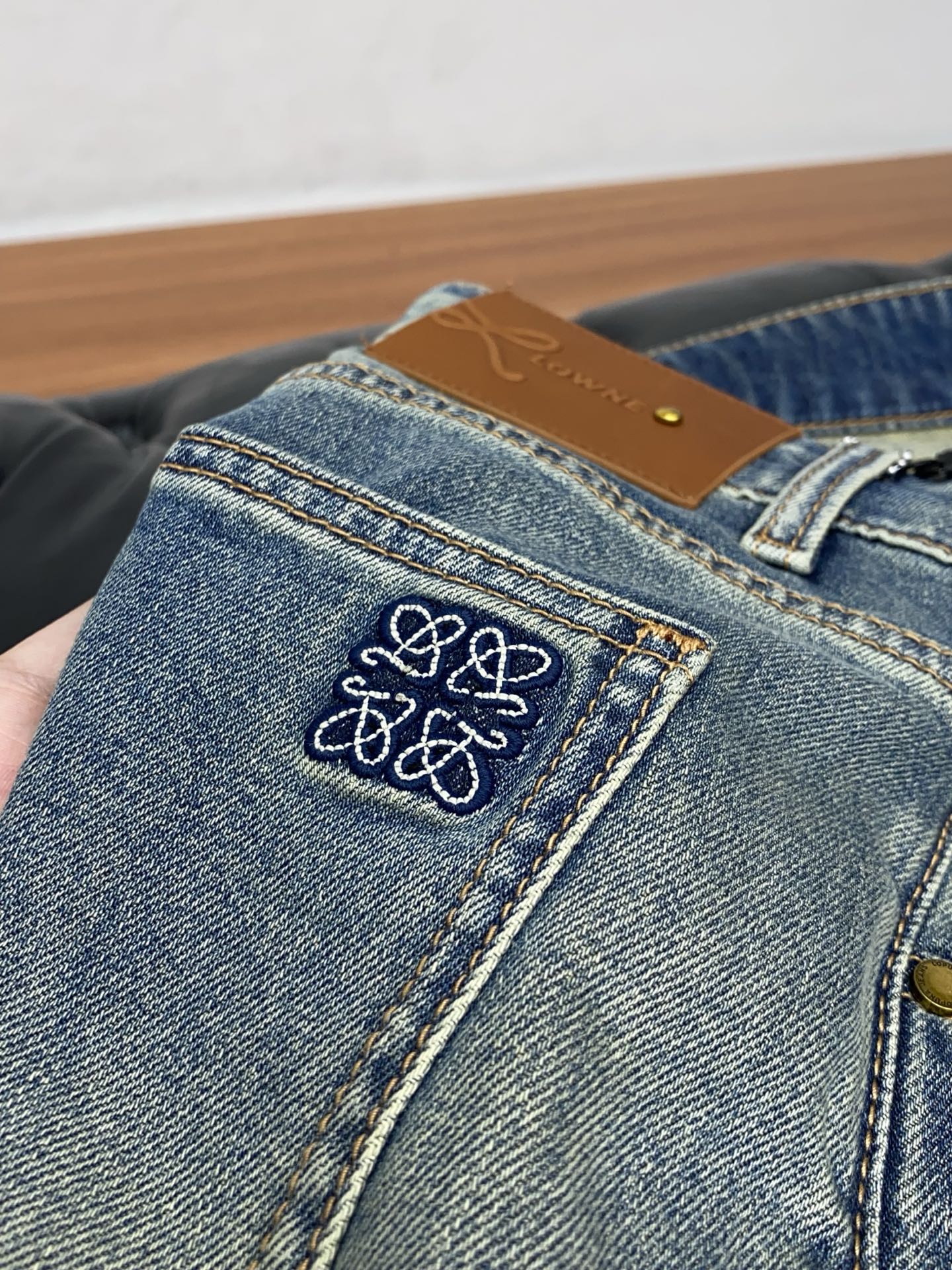 罗意威 高端定制、2026早春最新款牛仔裤 柜台同步发售 原版定制复刻 客供五金辅料 原单品质 进口牛仔