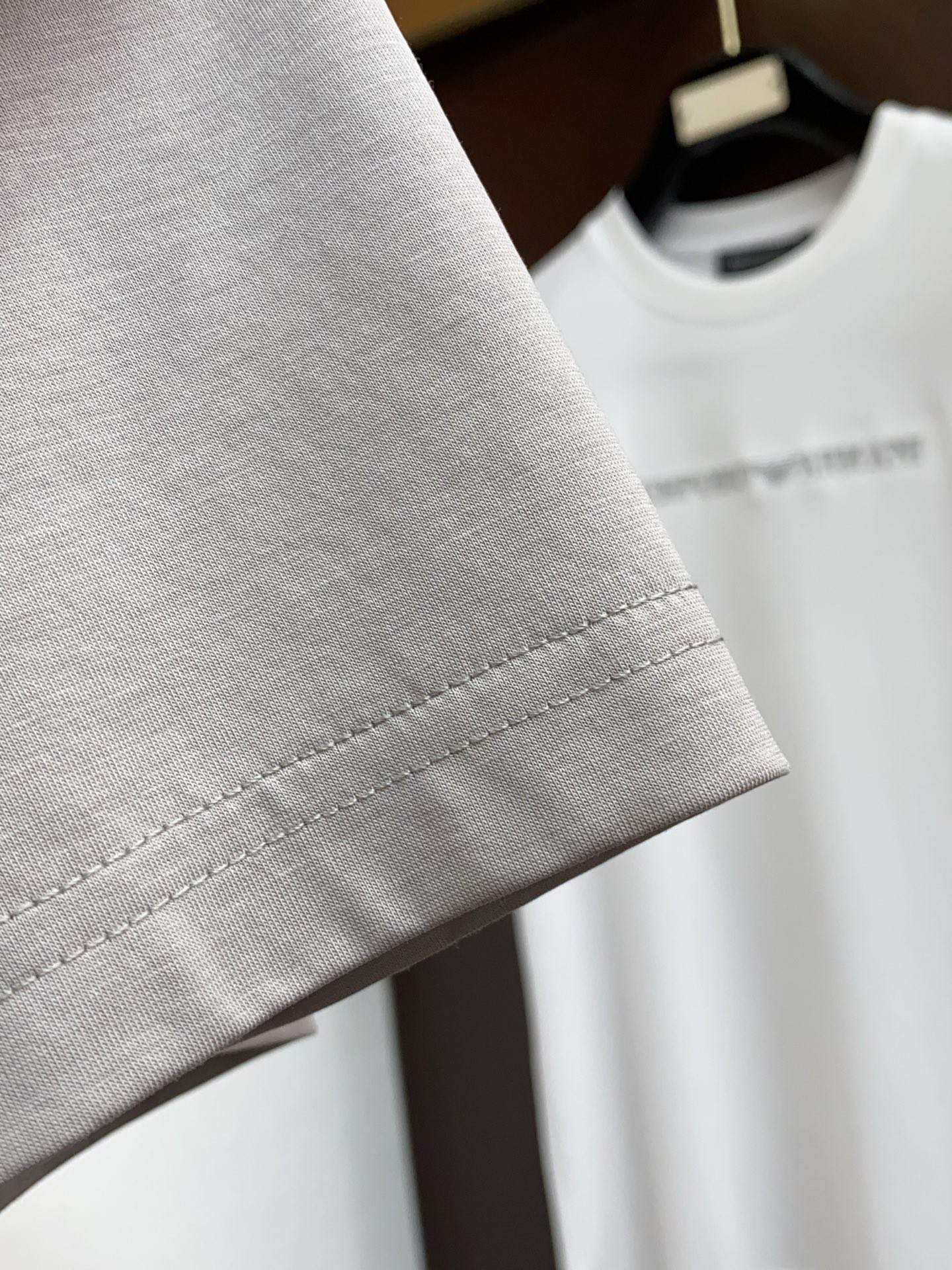 Loro Piana 诺悠翩雅 2026s经典时尚翻领 Polo衫短袖 ，贸易公司渠道订单，简约大气，时