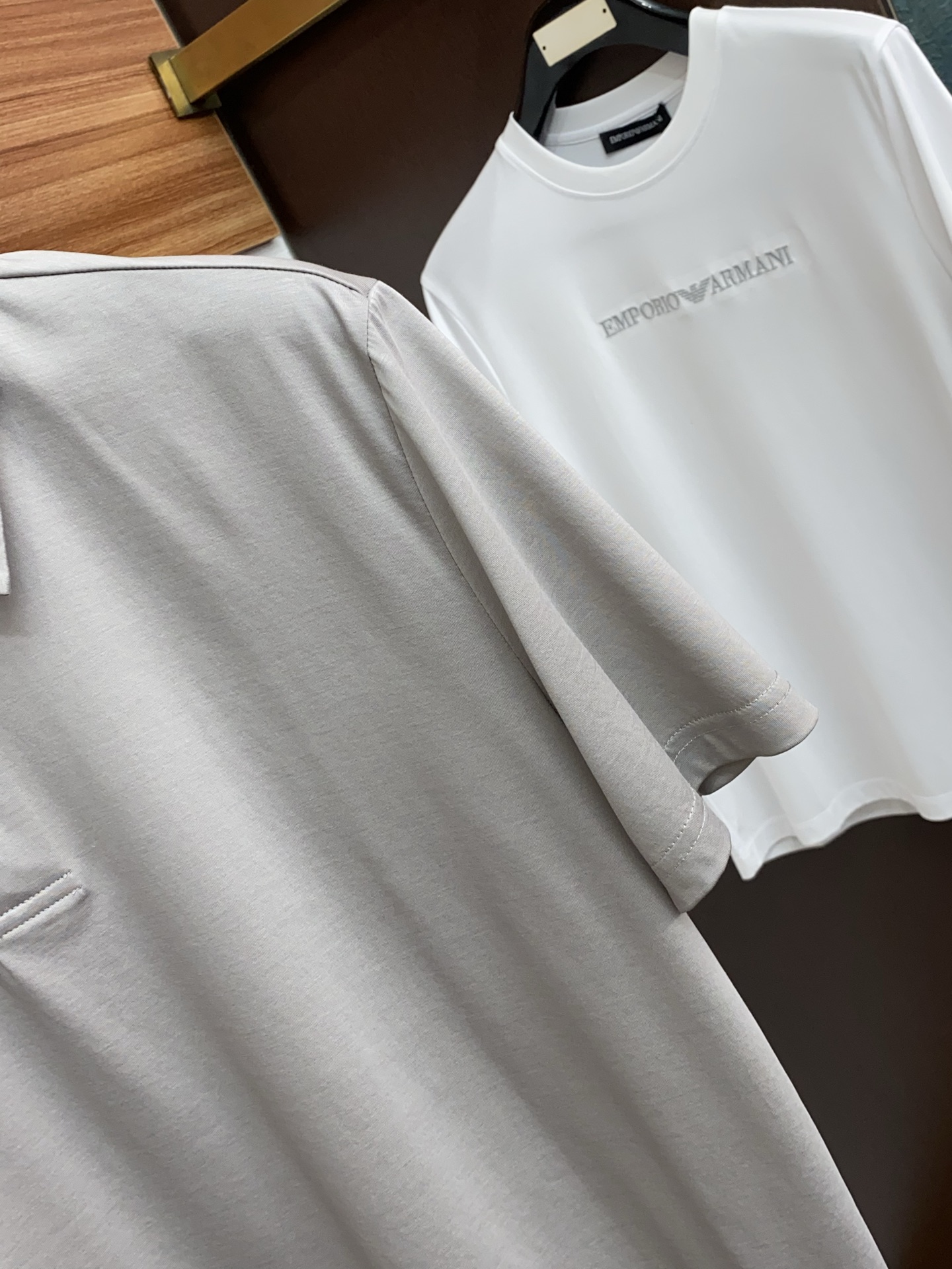 Loro Piana 诺悠翩雅 2026s经典时尚翻领 Polo衫短袖 ，贸易公司渠道订单，简约大气，时