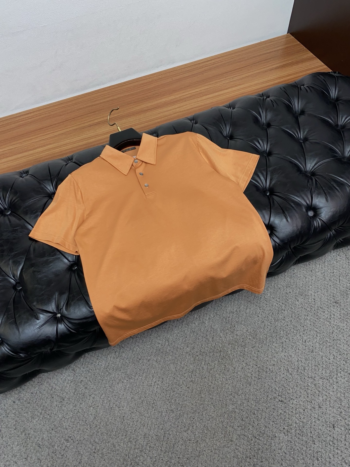 Loro Piana 诺悠翩雅 2026s经典时尚翻领 Polo衫短袖 ，贸易公司渠道订单，简约大气，时