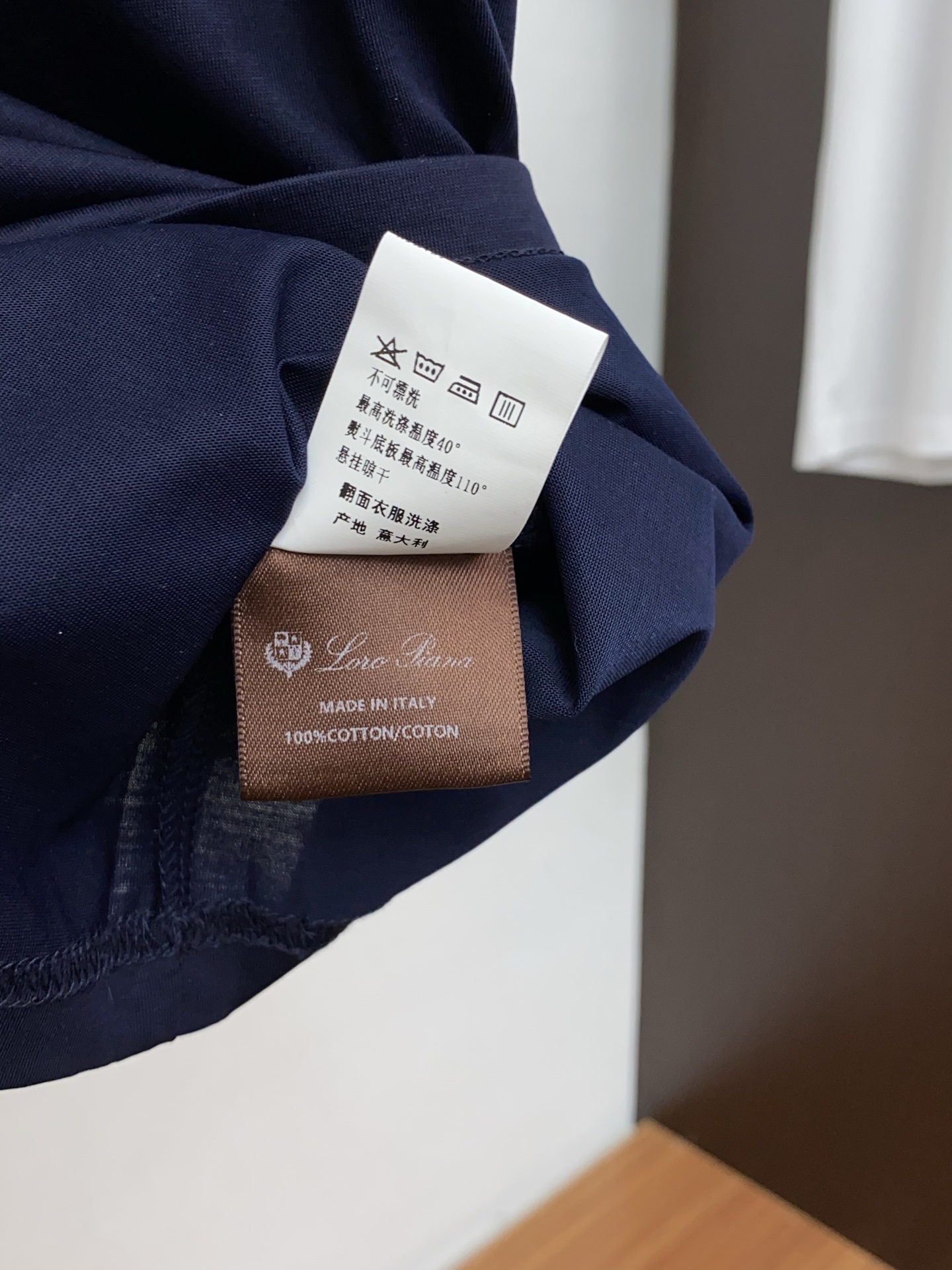 Loro Piana 诺悠翩雅 2026s经典时尚翻领 Polo衫短袖 ，贸易公司渠道订单，简约大气，时