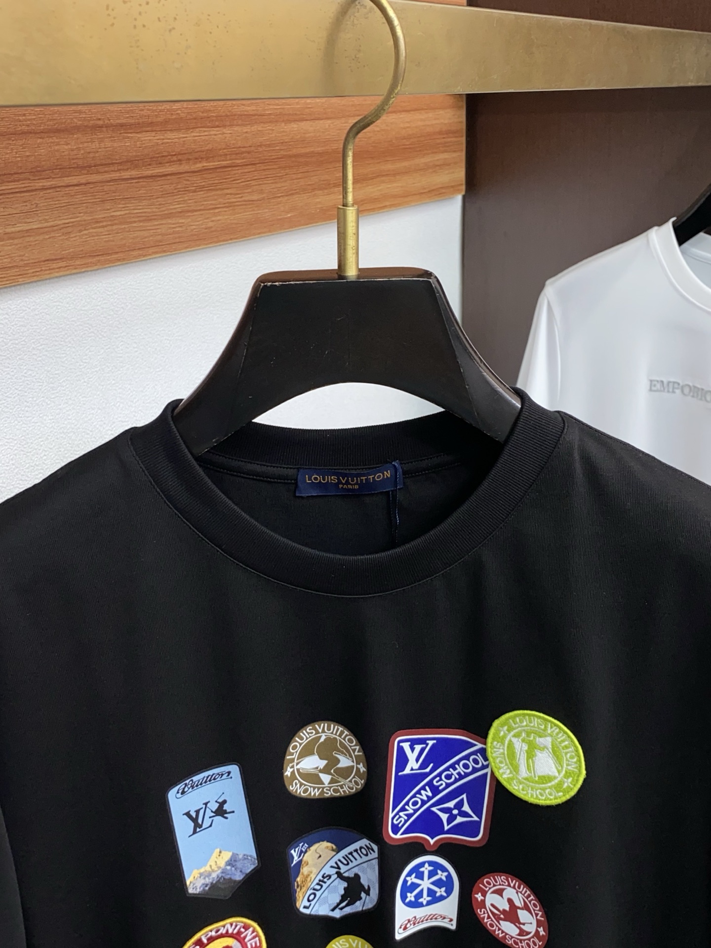 1v 路易威登 26SS春夏新款 纯棉质圆领短袖 男士基础款纯白专柜短袖T恤衫！贸易公司渠道稀出，同步官