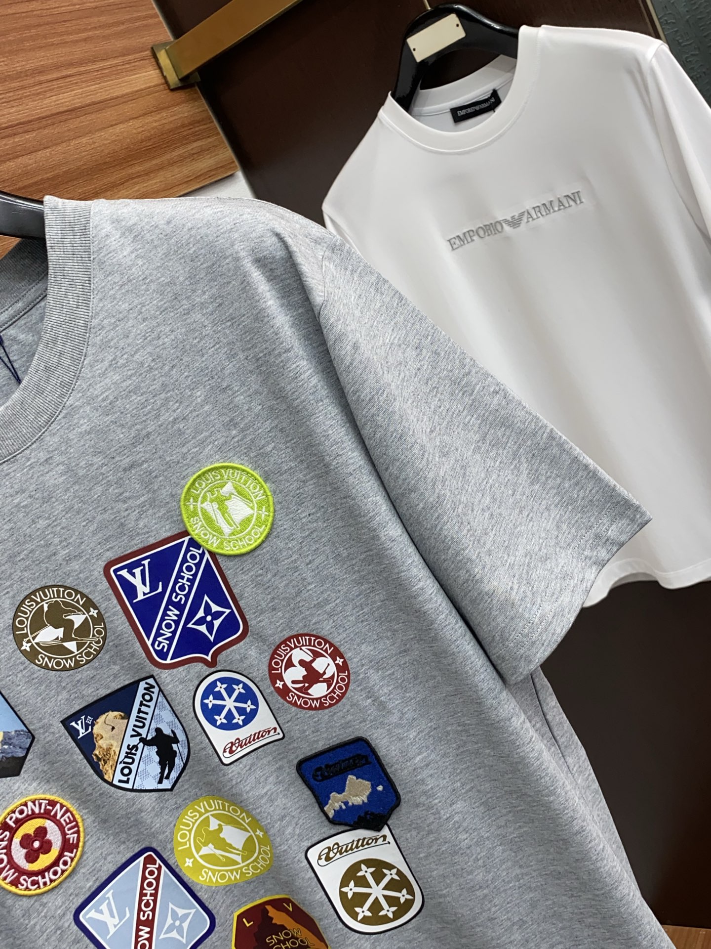 1v 路易威登 26SS春夏新款 纯棉质圆领短袖 男士基础款纯白专柜短袖T恤衫！贸易公司渠道稀出，同步官