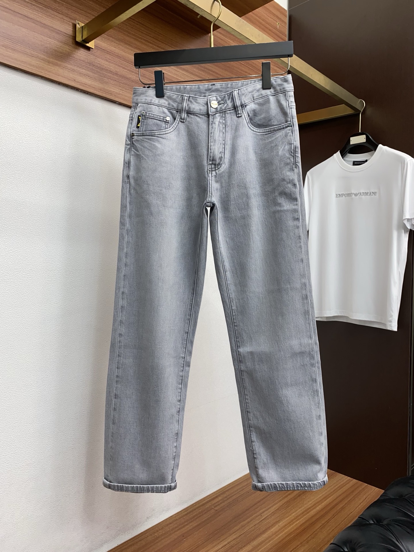 芬迪 高端定制、2026早春最新款牛仔裤 柜台同步发售 原版定制复刻 客供五金辅料 原单品质 进口牛仔面