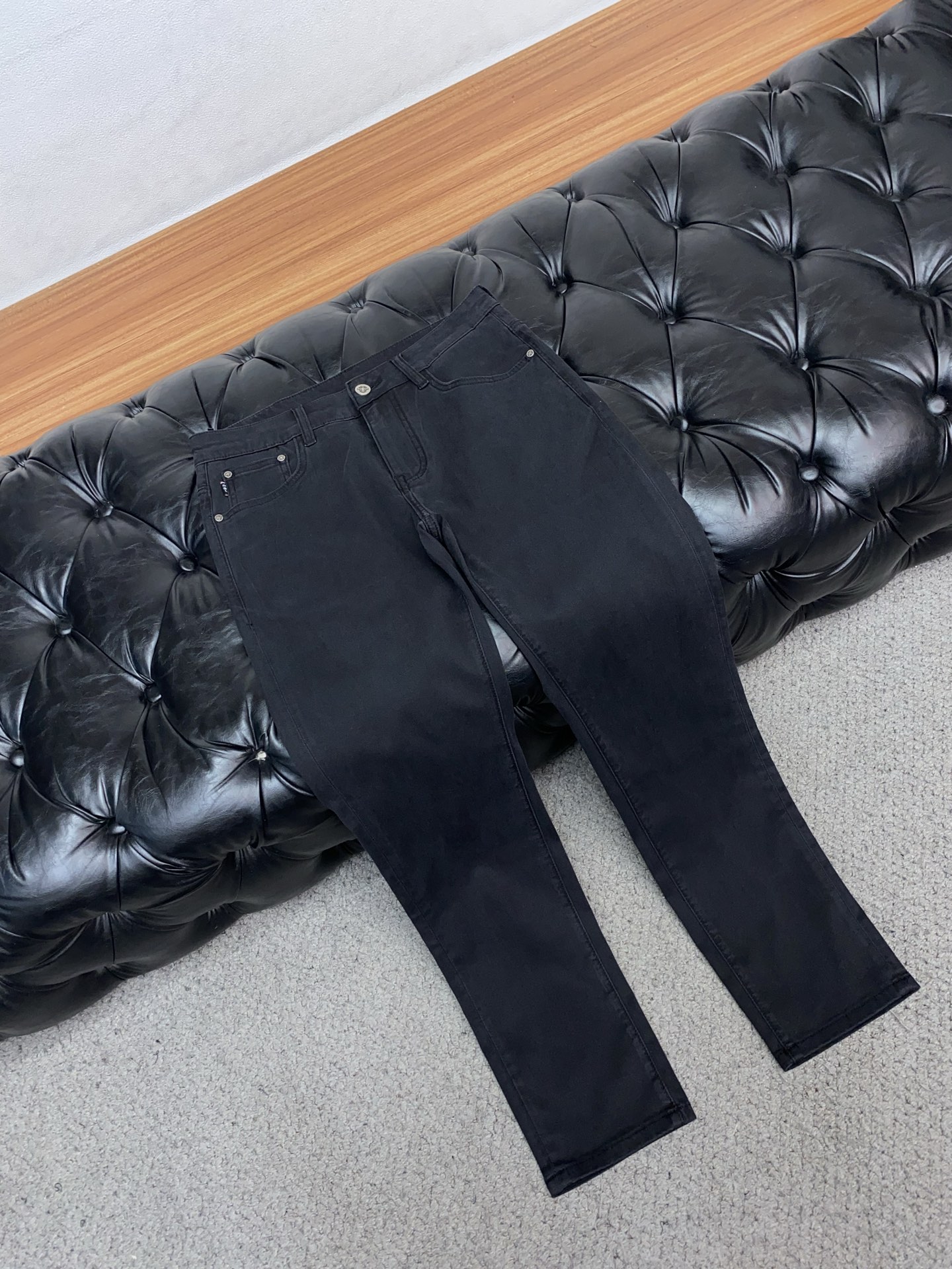 🌾 迪奥 高端定制、2026早春最新款牛仔裤 柜台同步发售 原版定制复刻 客供五金辅料 原单品质 进口牛