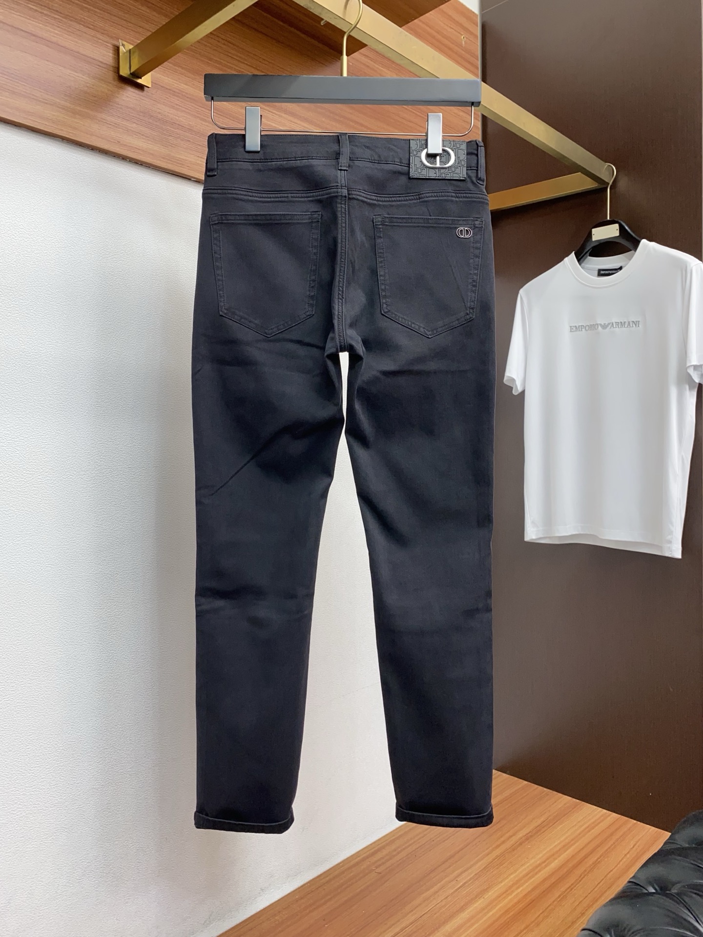 🌾 迪奥 高端定制、2026早春最新款牛仔裤 柜台同步发售 原版定制复刻 客供五金辅料 原单品质 进口牛