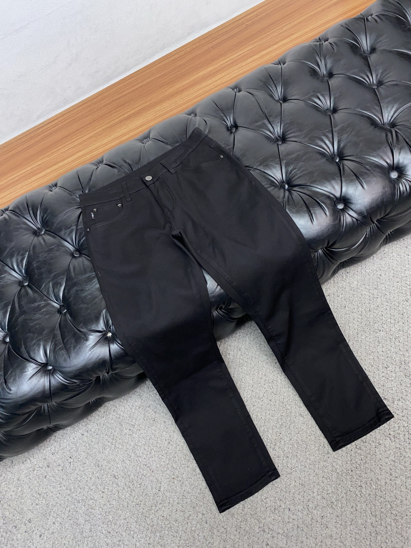 迪奥 高端定制、2026早春最新款牛仔裤 柜台同步发售 原版定制复刻 客供五金辅料 原单品质 进口牛仔面