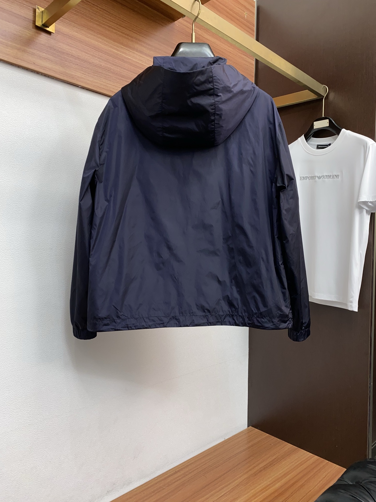 🌾 蒙口 202春夏新款男士休闲定制夹克外套。穿上简约干练的休闲外套，瞬间重回时髦霸气，又是活力满满的状