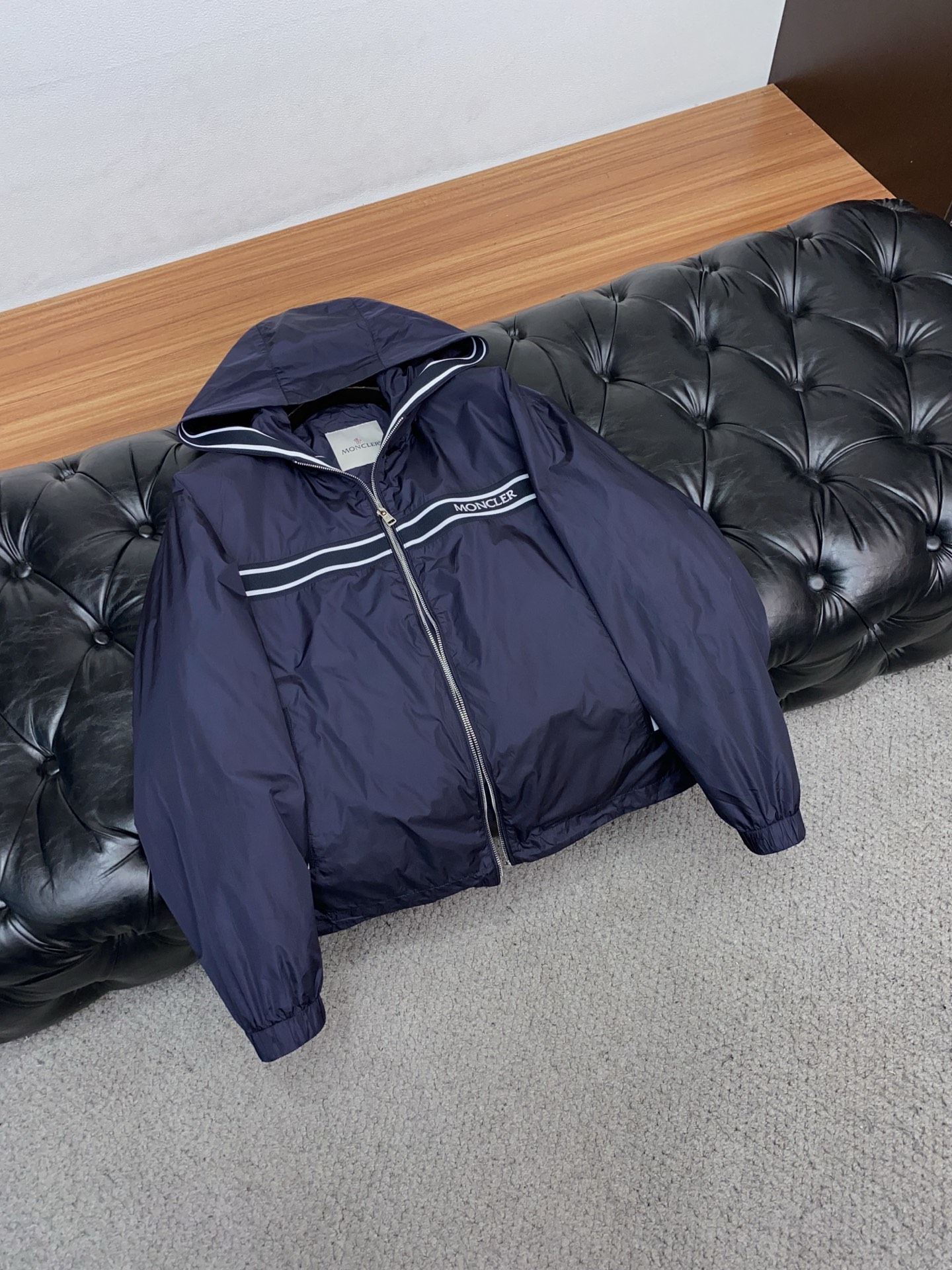 🌾 蒙口 202春夏新款男士休闲定制夹克外套。穿上简约干练的休闲外套，瞬间重回时髦霸气，又是活力满满的状