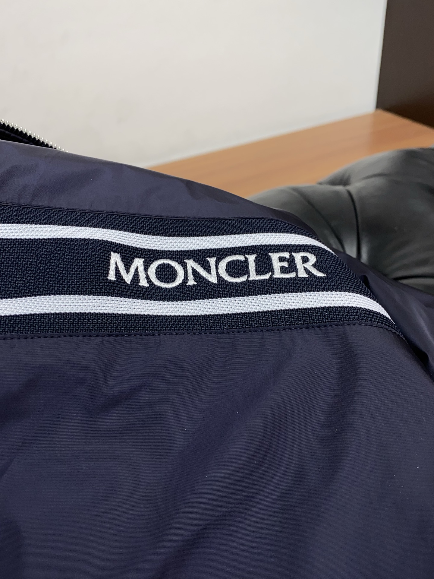 🌾 蒙口 202春夏新款男士休闲定制夹克外套。穿上简约干练的休闲外套，瞬间重回时髦霸气，又是活力满满的状