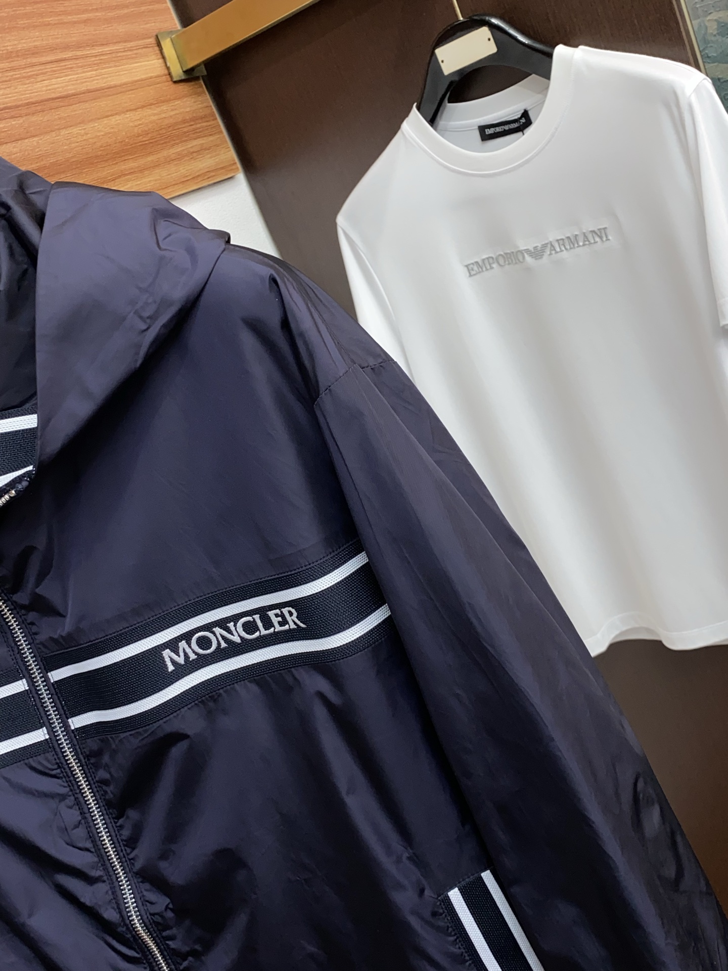 🌾 蒙口 202春夏新款男士休闲定制夹克外套。穿上简约干练的休闲外套，瞬间重回时髦霸气，又是活力满满的状