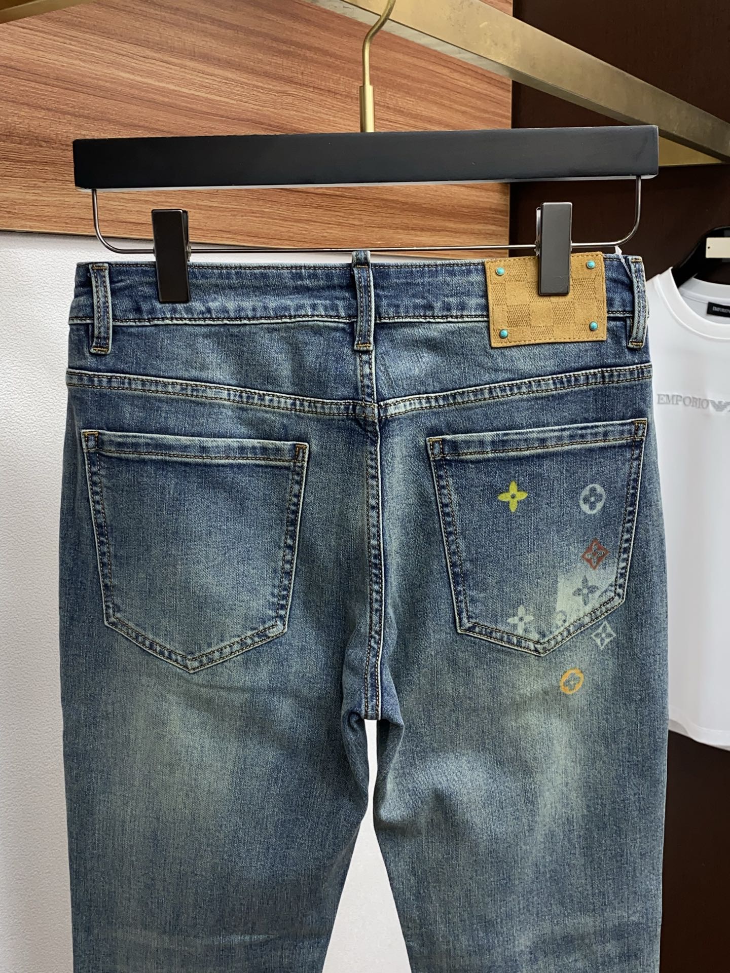 1v路易威登 高端定制、2026早春最新款牛仔裤 柜台同步发售 原版定制复刻 客供五金辅料 原单品质 进