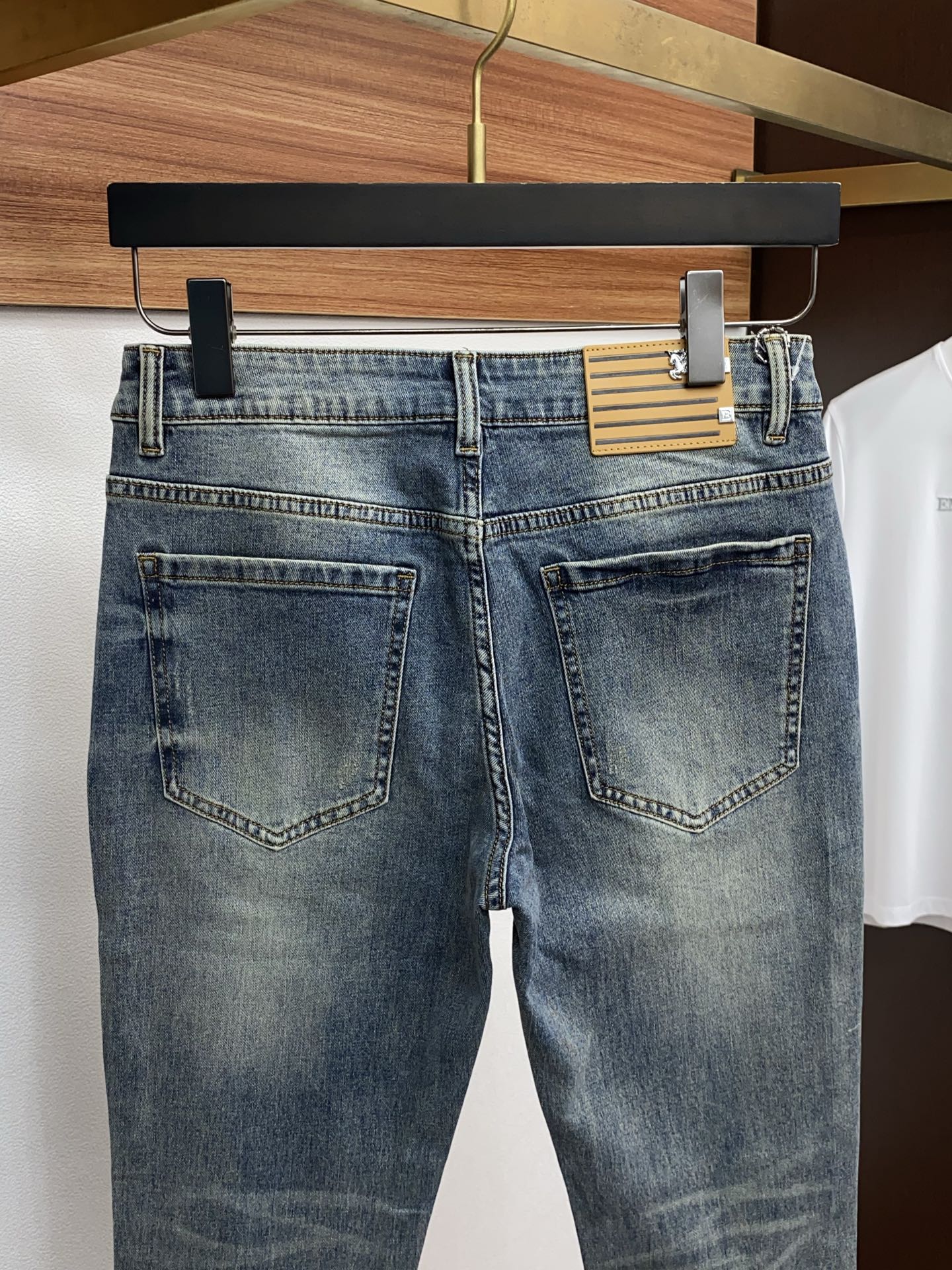 🌾 巴宝莉 高端定制、2026早春最新款牛仔裤 柜台同步发售 原版定制复刻 客供五金辅料 原单品质 进口