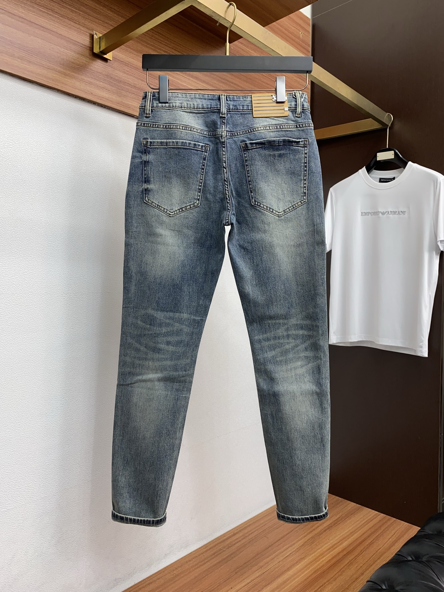 🌾 巴宝莉 高端定制、2026早春最新款牛仔裤 柜台同步发售 原版定制复刻 客供五金辅料 原单品质 进口