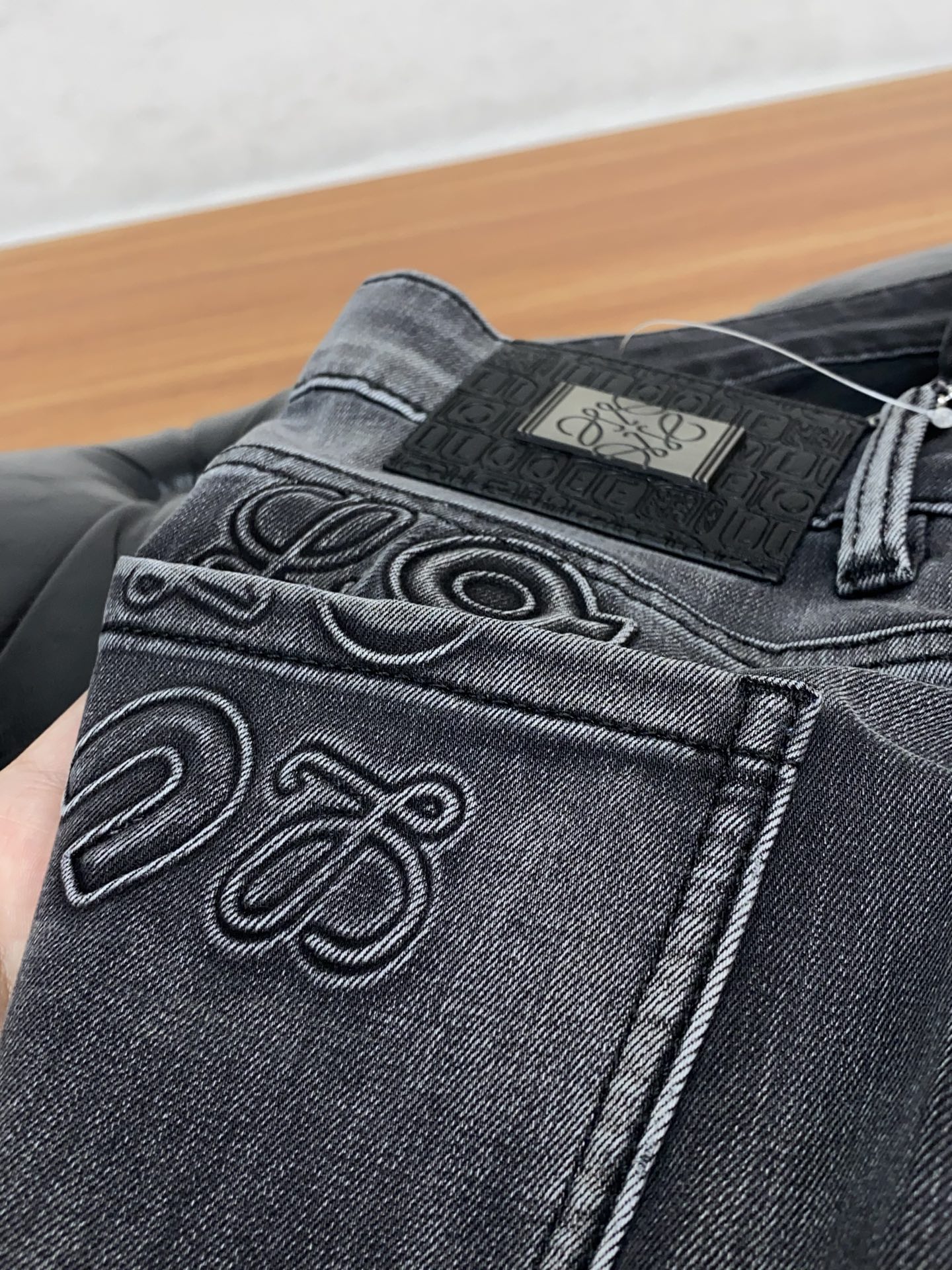 🌾 罗意威 高端定制、2026早春最新款牛仔裤 柜台同步发售 原版定制复刻 客供五金辅料 原单品质 进口