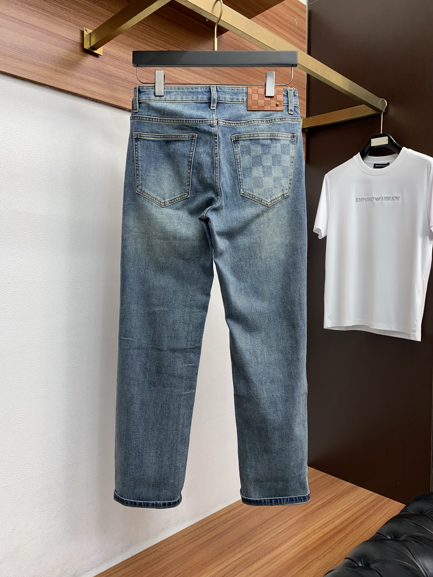 1v路易威登 26春夏 新品 原单男士修身牛仔休闲裤 纯血统品 G柜7000+ 每季必出的类型，无需质疑
