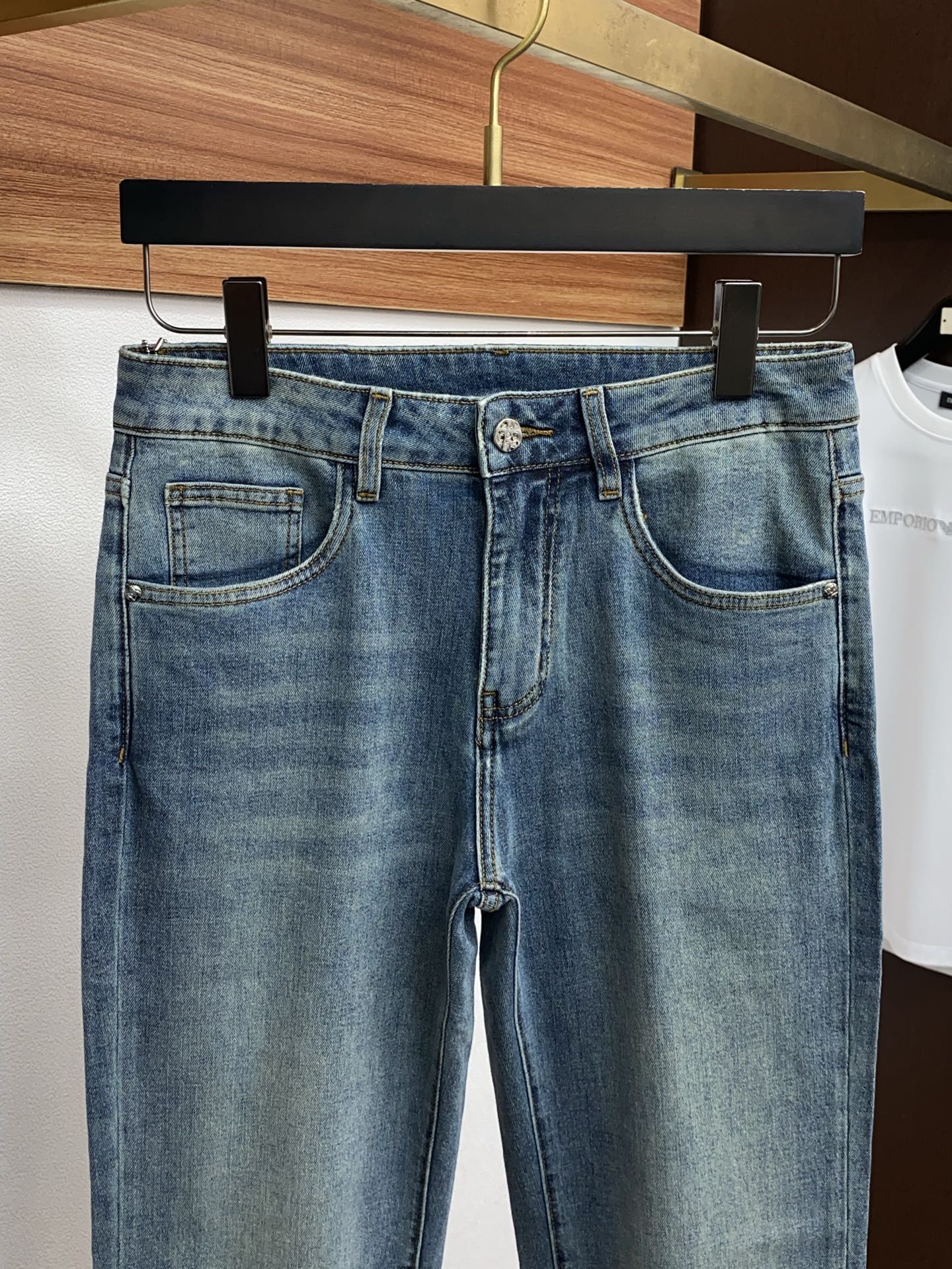 1v路易威登 26春夏 新品 原单男士修身牛仔休闲裤 纯血统品 G柜7000+ 每季必出的类型，无需质疑