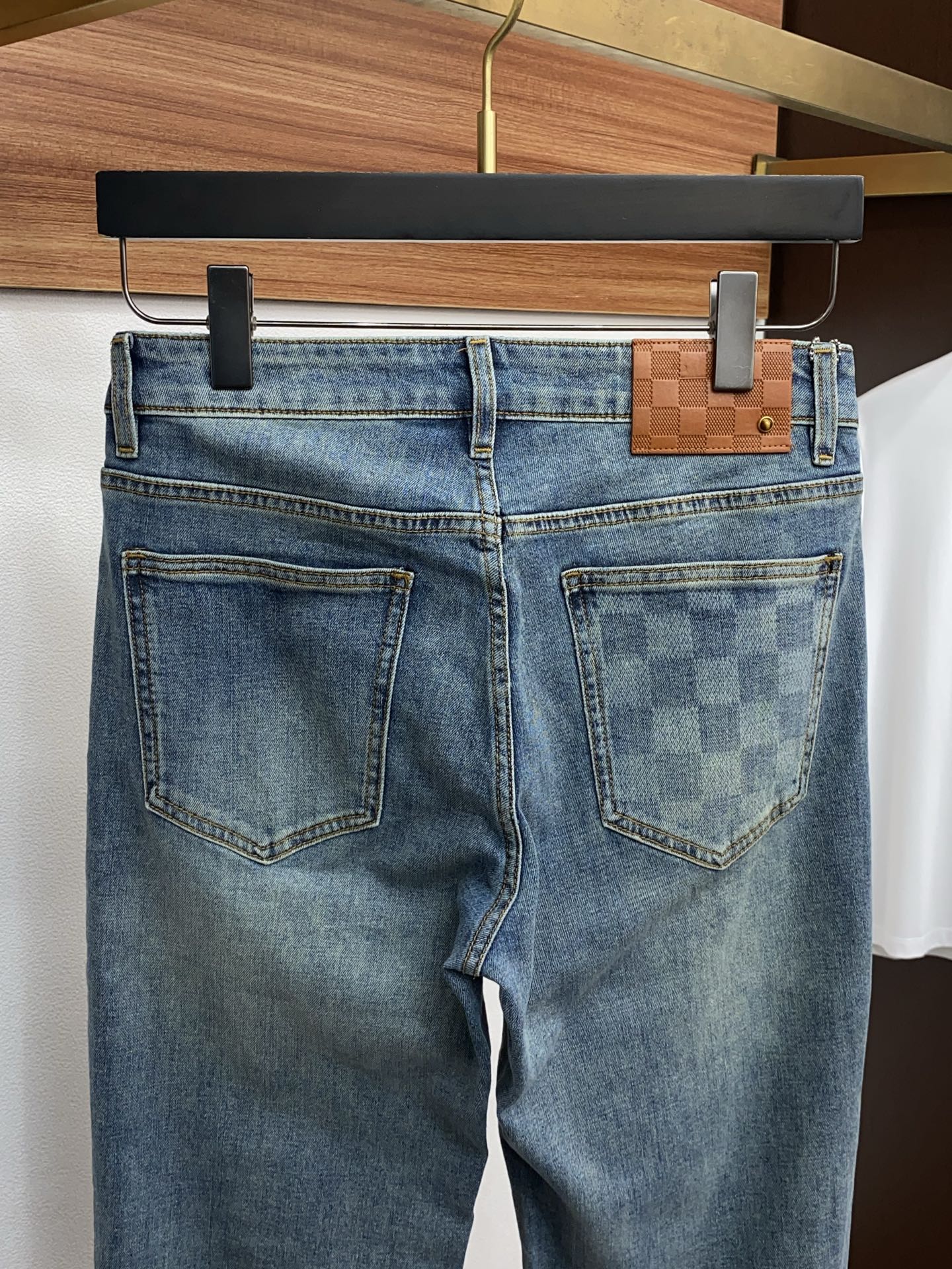 1v路易威登 26春夏 新品 原单男士修身牛仔休闲裤 纯血统品 G柜7000+ 每季必出的类型，无需质疑