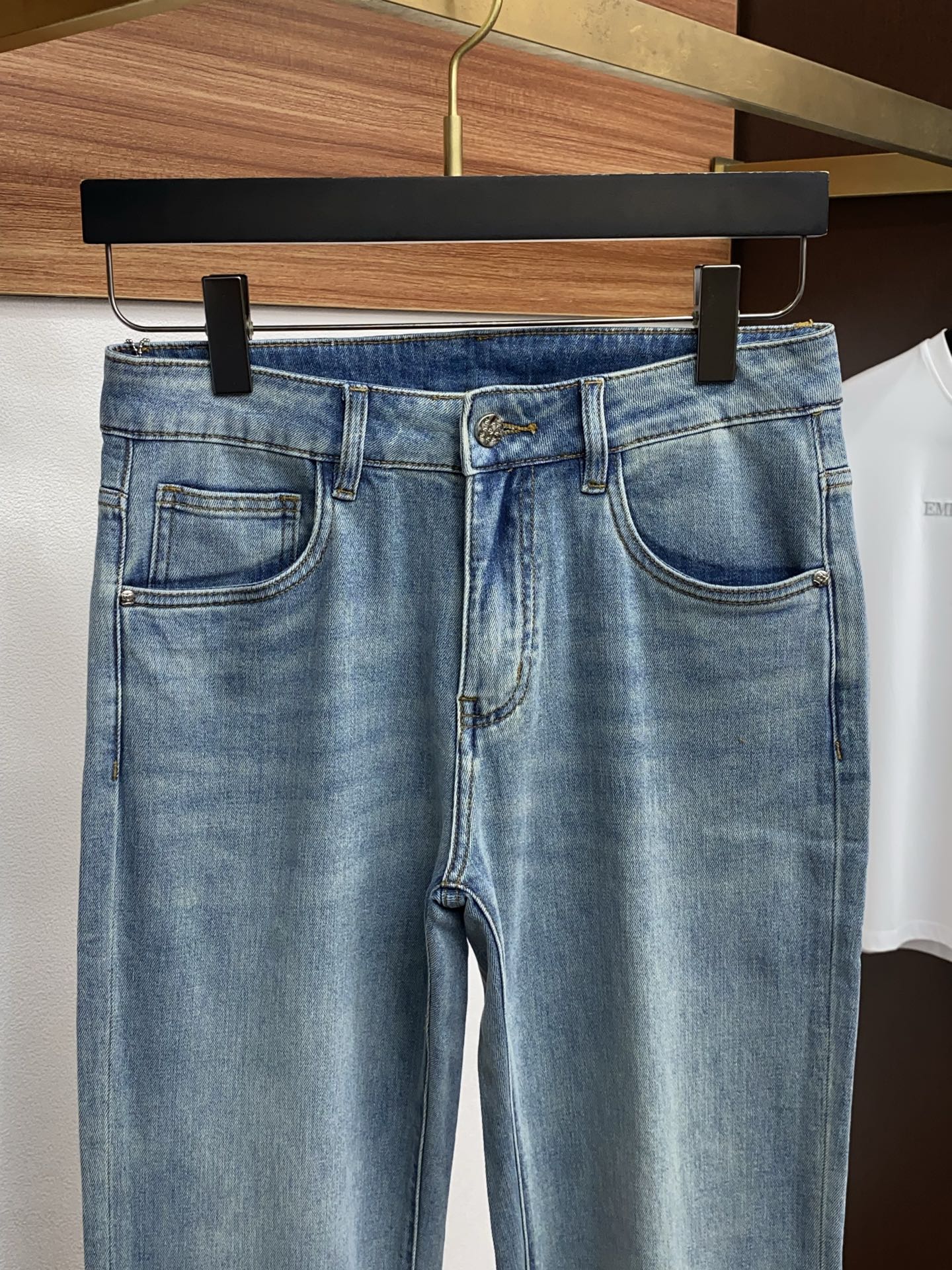 1v路易威登 26春夏 新品 原单男士修身牛仔休闲裤 纯血统品 G柜7000+ 每季必出的类型，无需质疑