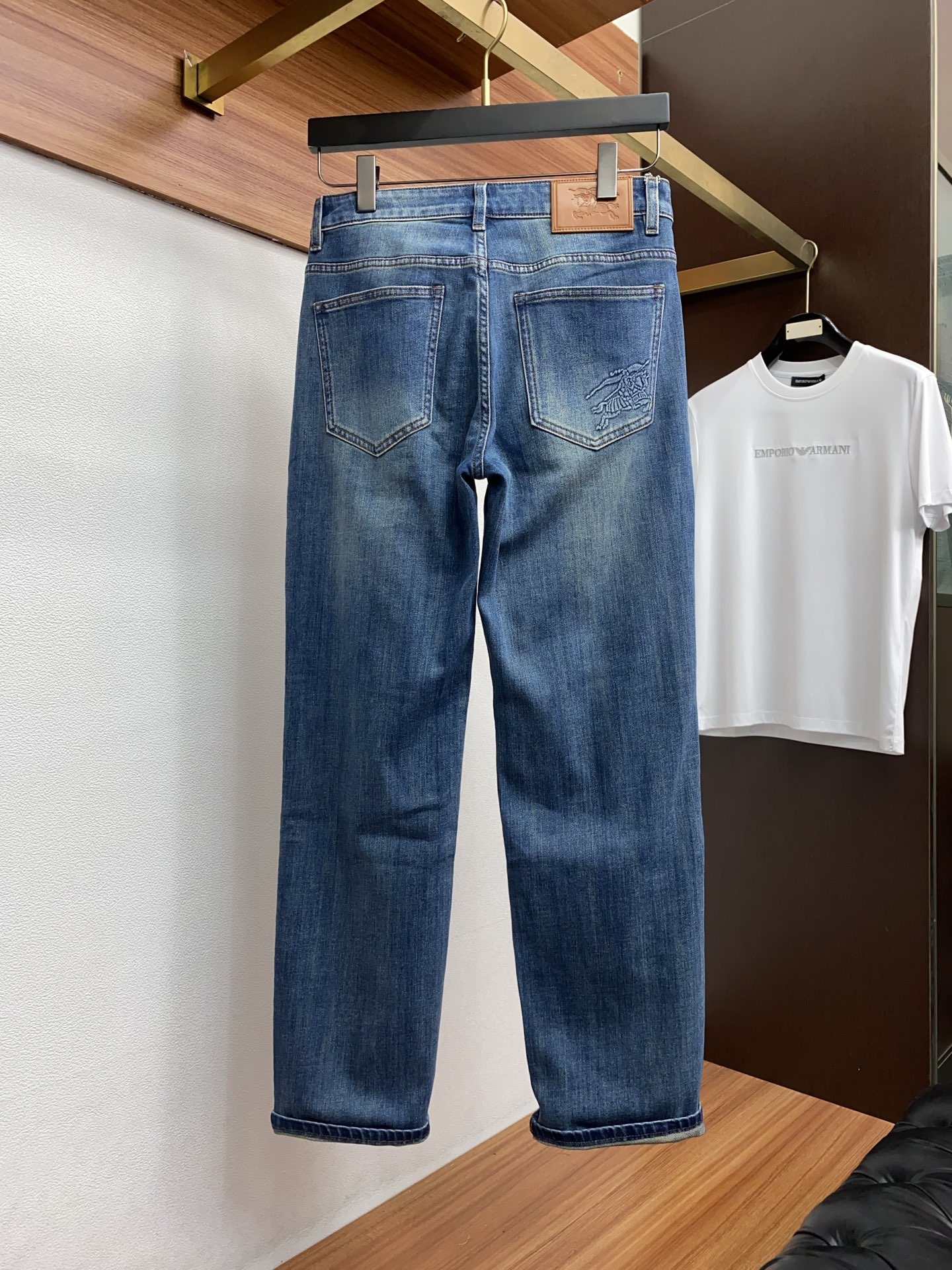 巴宝莉 26春夏 新品 原单男士修身牛仔休闲裤 纯血统品 G柜7000+ 每季必出的类型，无需质疑的热卖