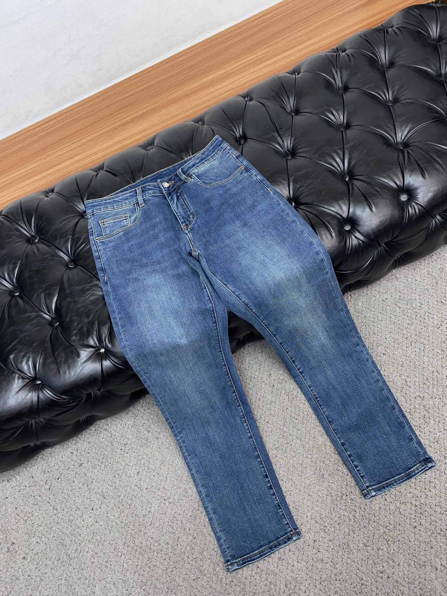 蒙口 26春夏 新品 原单男士修身牛仔休闲裤 纯血统品 G柜7000+ 每季必出的类型，无需质疑的热卖王