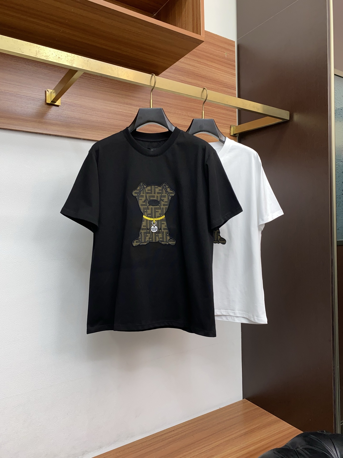 芬迪 26SS春夏新款 纯棉质圆领短袖 男士基础款纯白专柜短袖T恤衫！贸易公司渠道稀出，同步官网发售！基